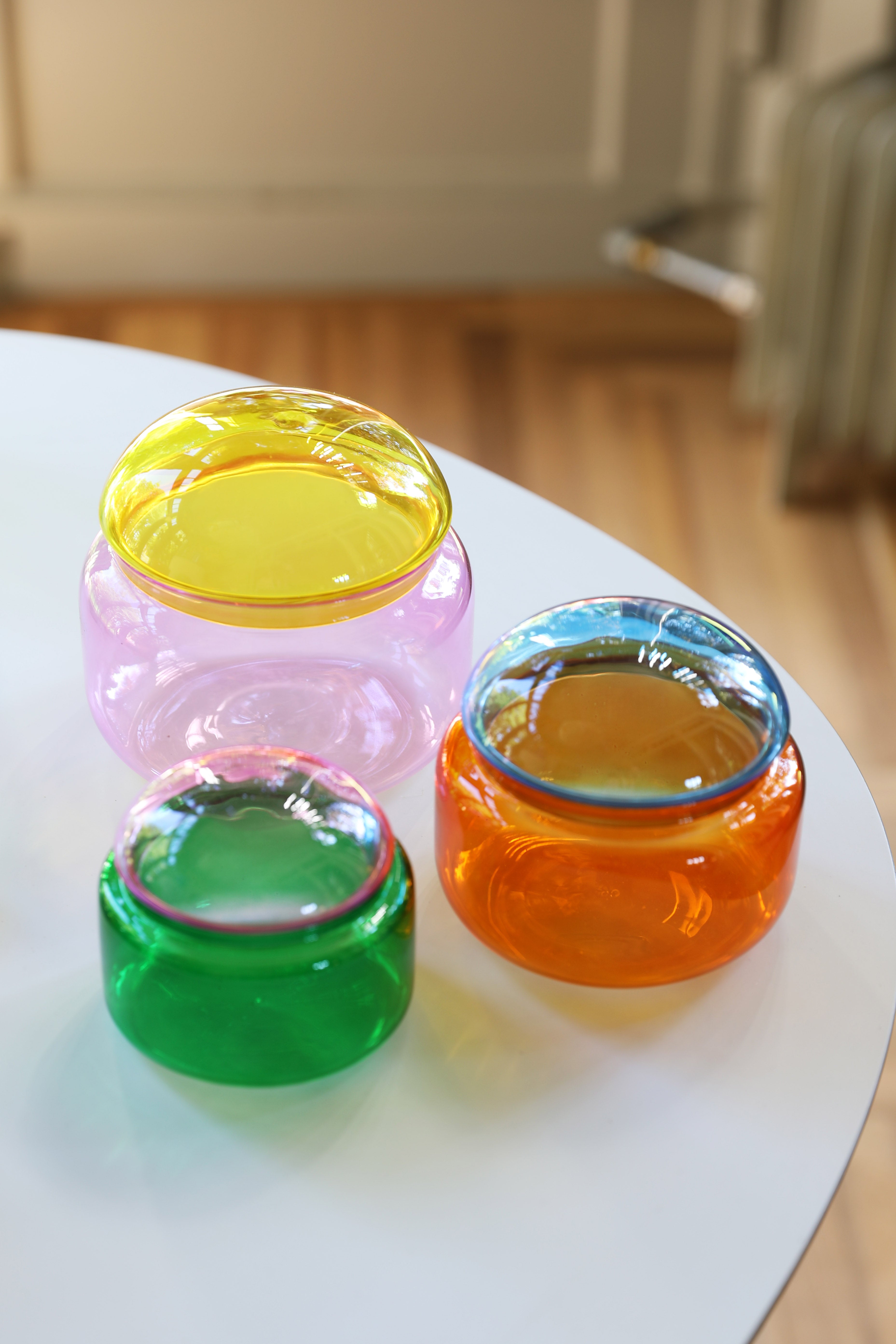 Glass container PUFFY green with pink lid