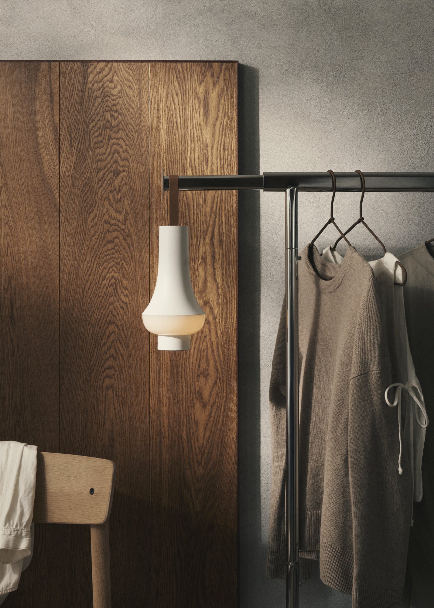 Přenosná lampa TOMOSHI bílá