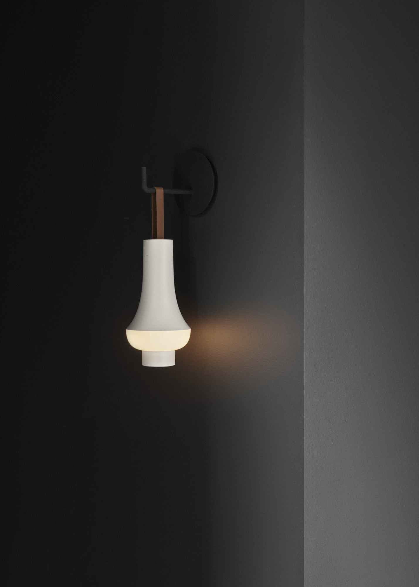 Přenosná lampa TOMOSHI bílá