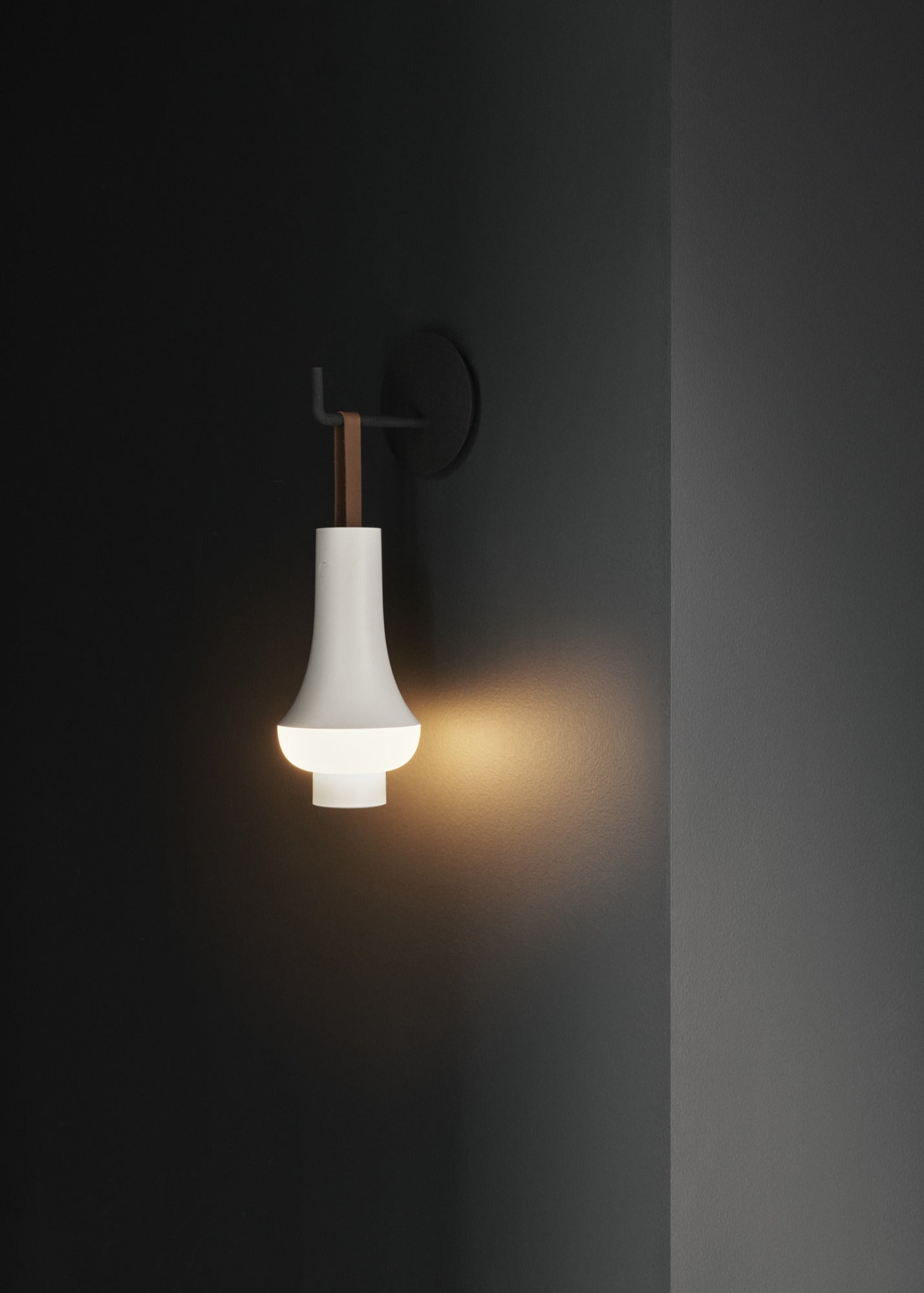 Přenosná lampa TOMOSHI bílá