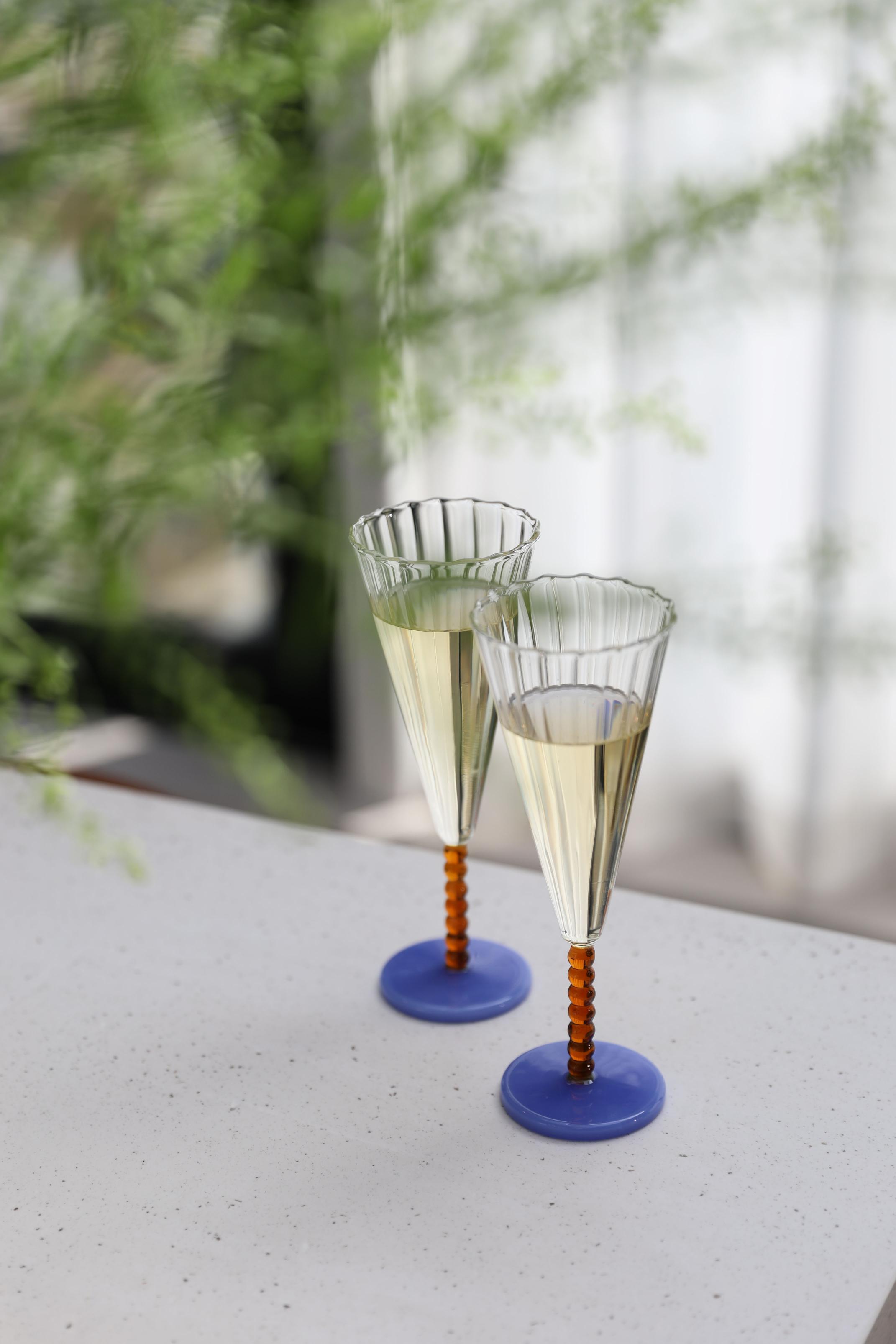 Set of Amber Glass Champagne Glasses PERLE with Blue