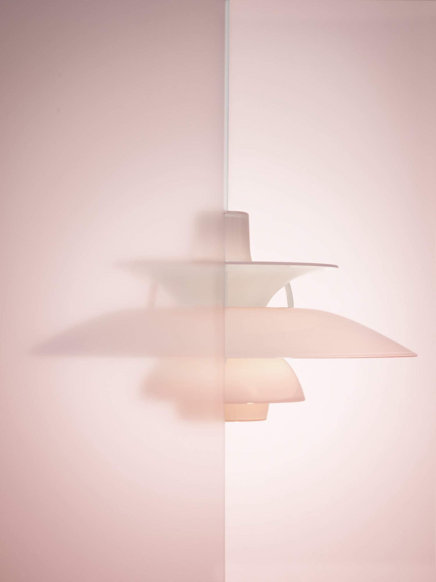 Lampa wisząca PH 5 OPAL jasnoróżowy – Louis Poulsen