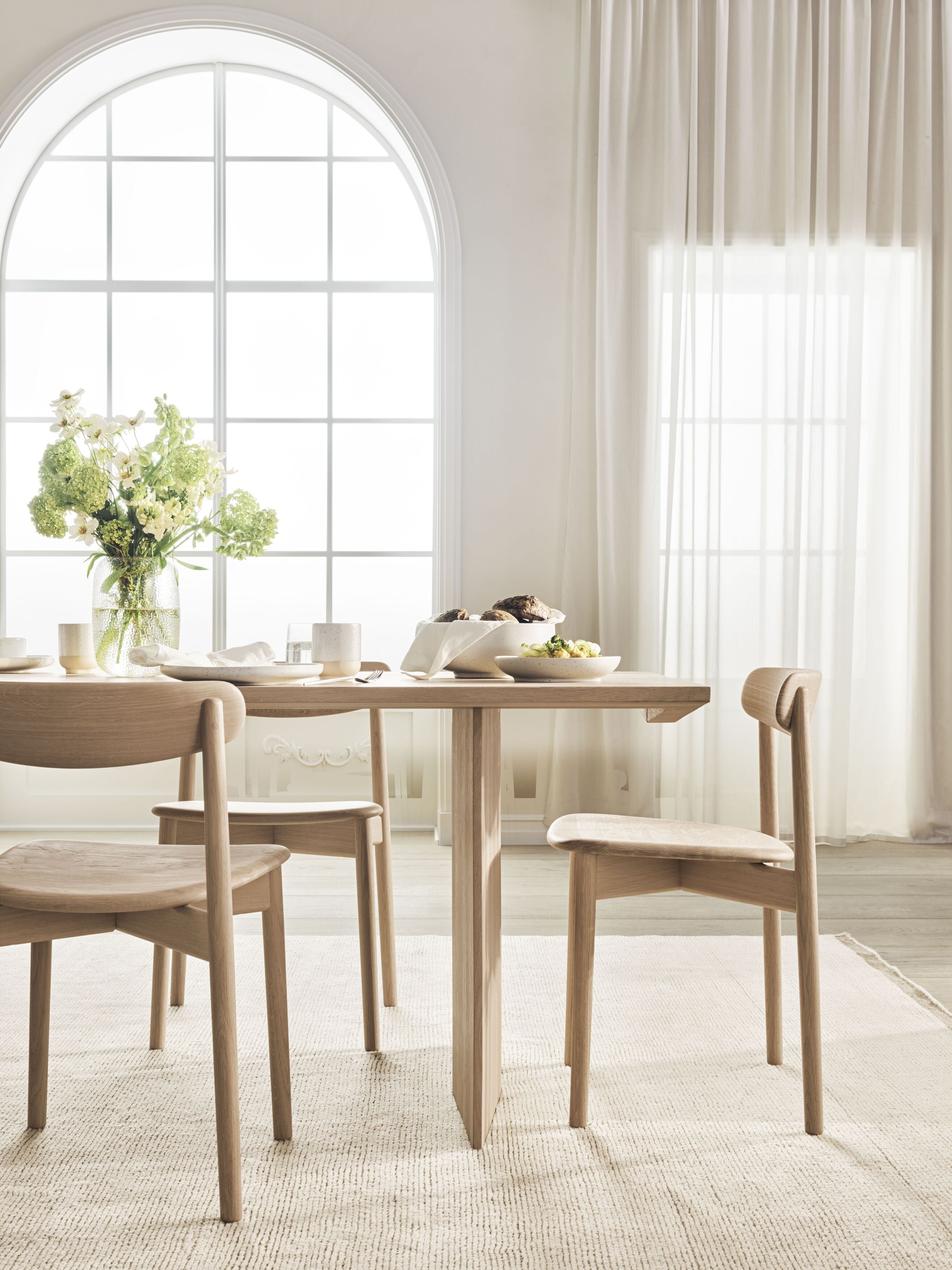 Židle MERGE bělené dubové dřevo