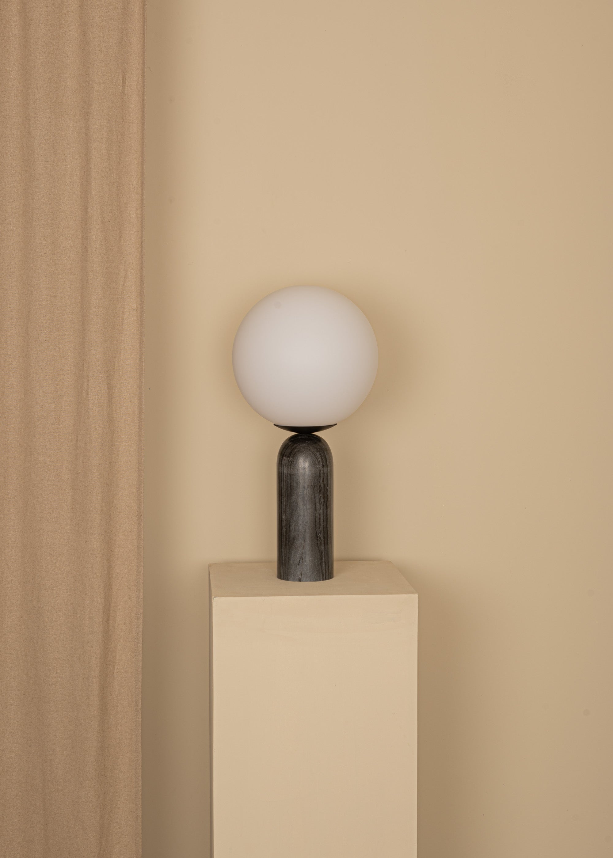 ATLAS Black Marble Table Lamp