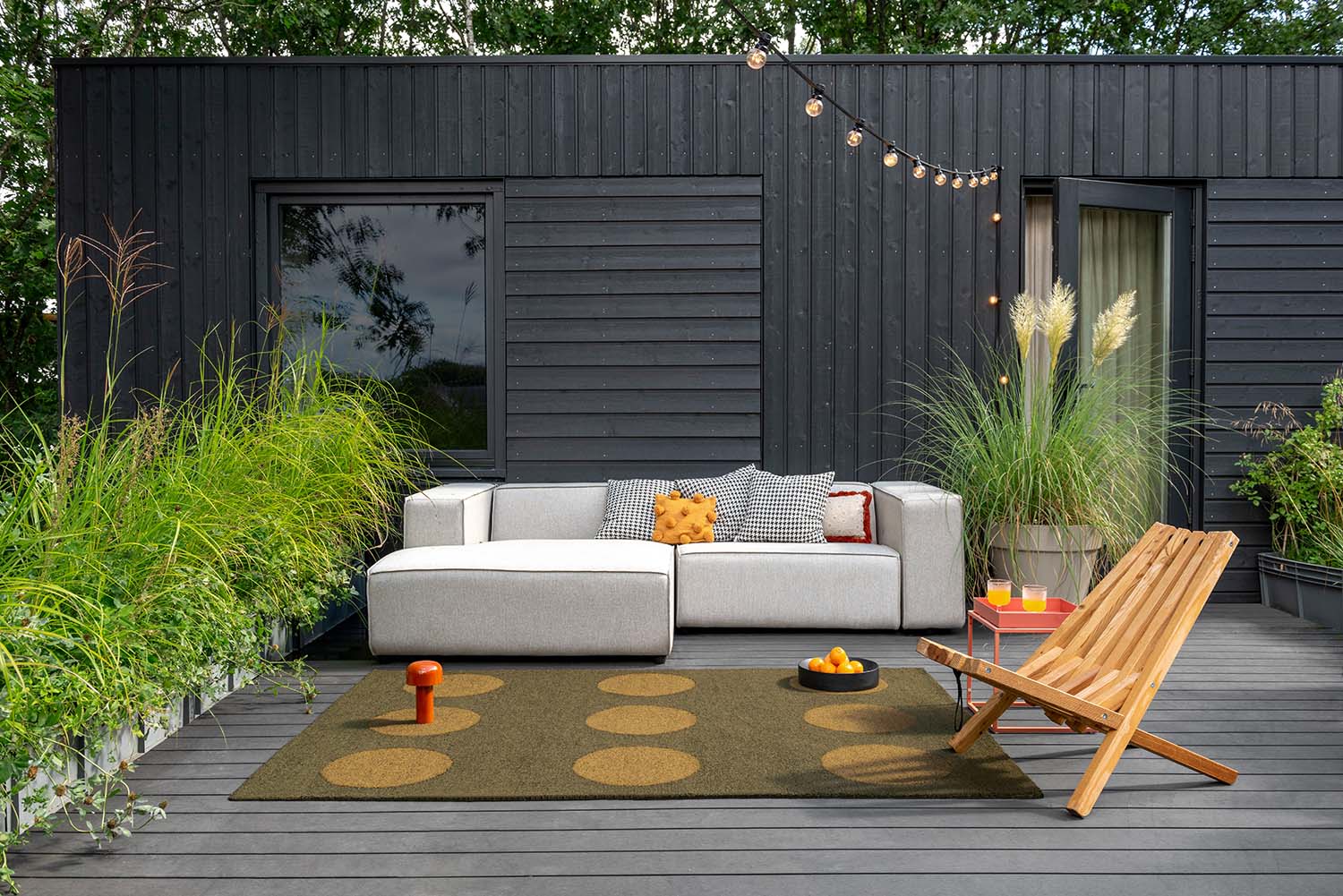 Venkovní koberec FESTIVAL DOTS zelený