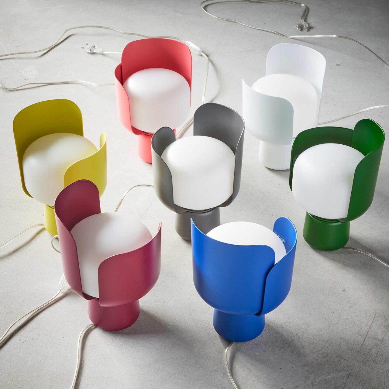 Stolní lampa BLOM bílá