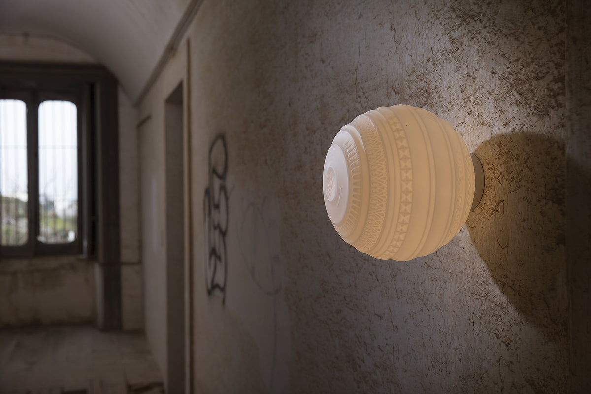 Stolní lampa BRAILLE bílá