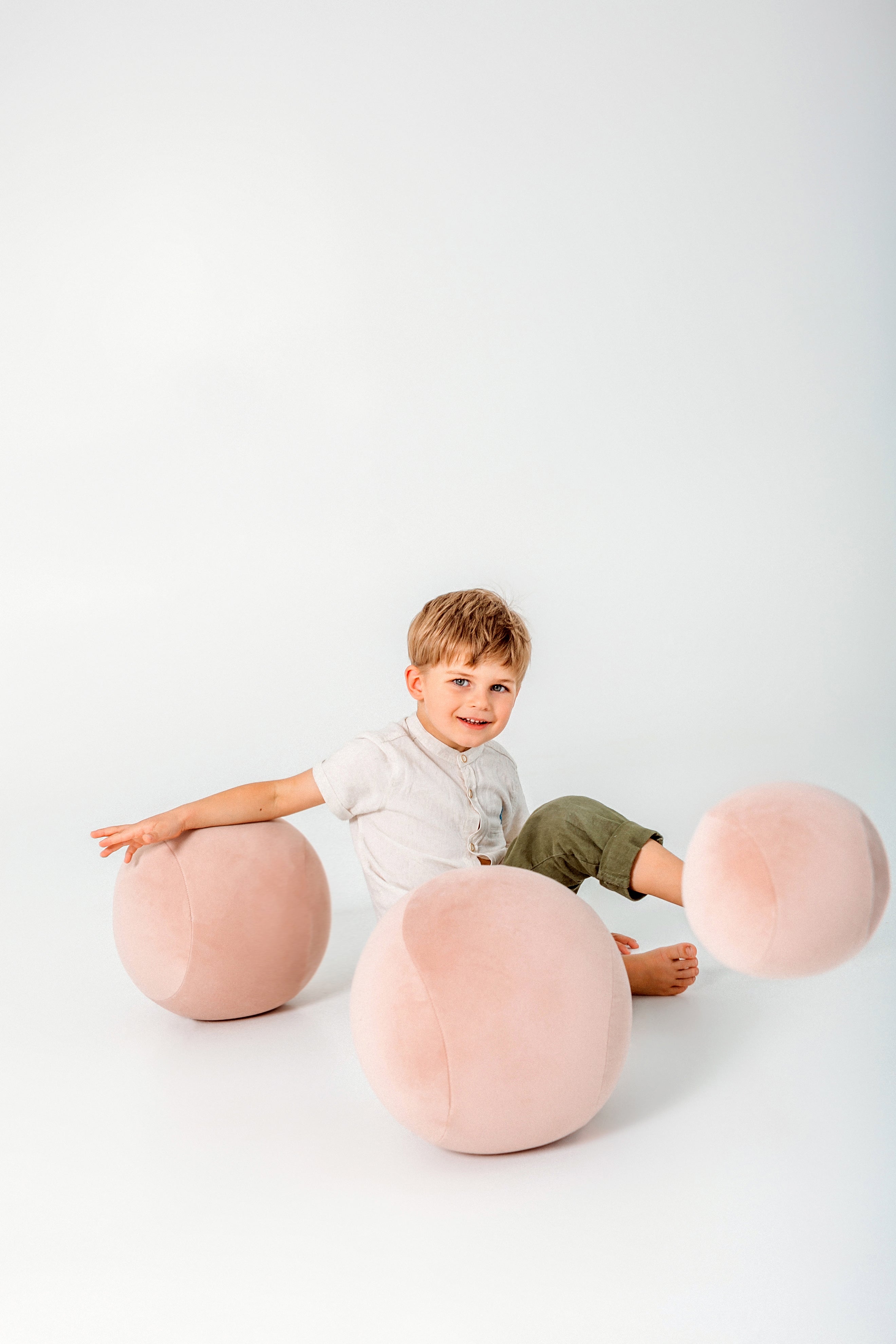 Upholstered Children's Pouf BABY SPHERIC