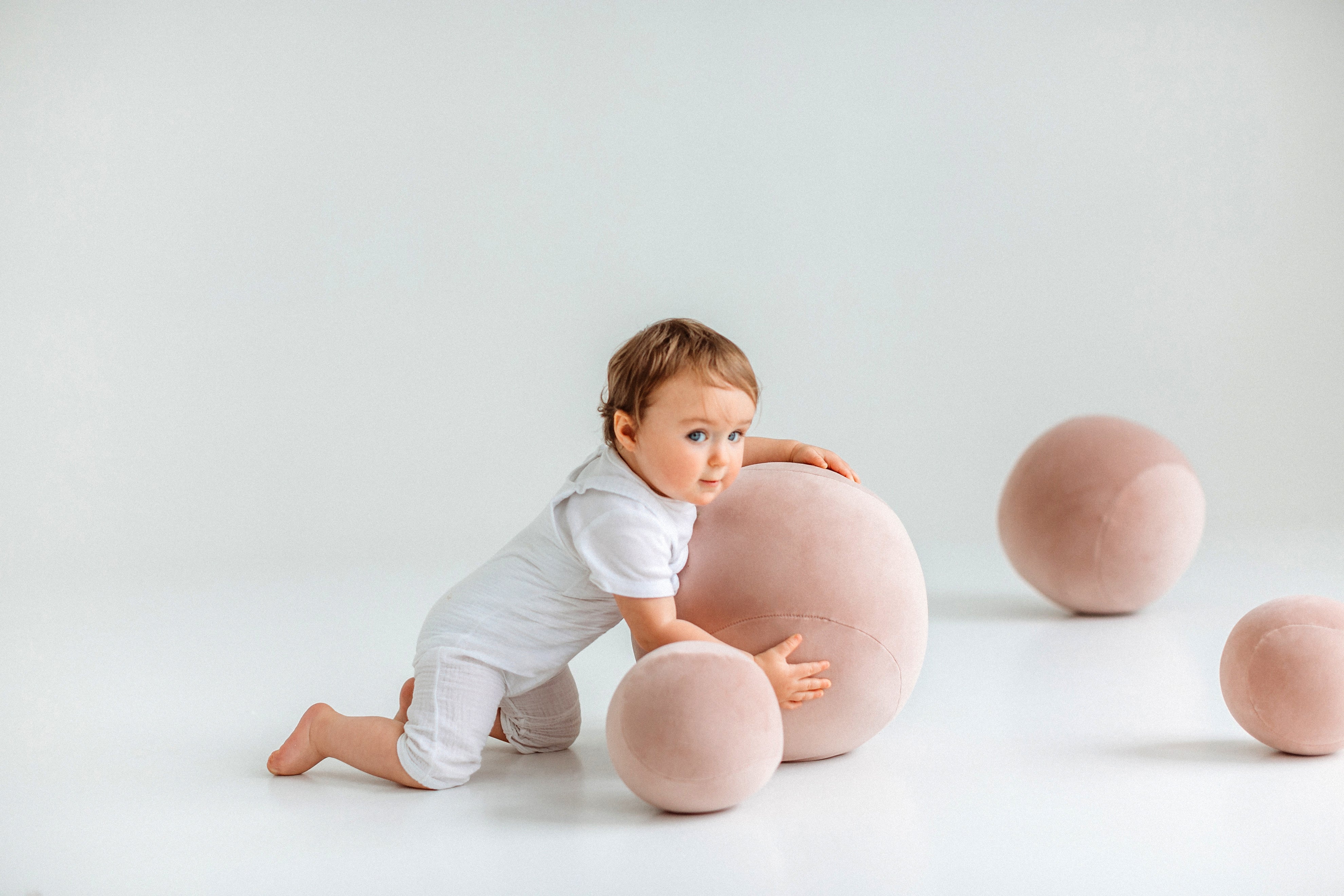 Upholstered Children's Pouf BABY SPHERIC