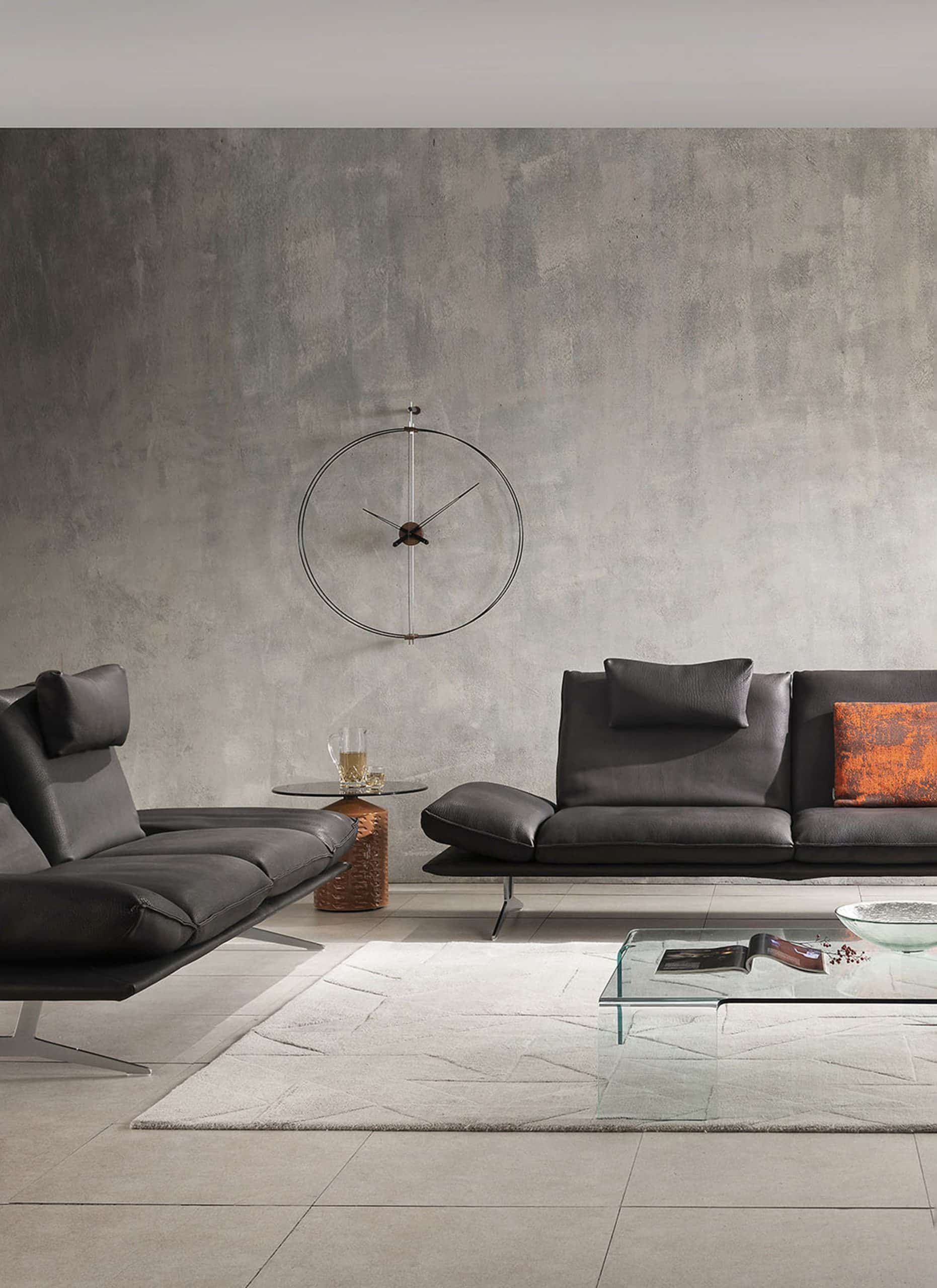 Nástěnné hodiny BARCELONA ořechové dřevo s černou a stříbrnou