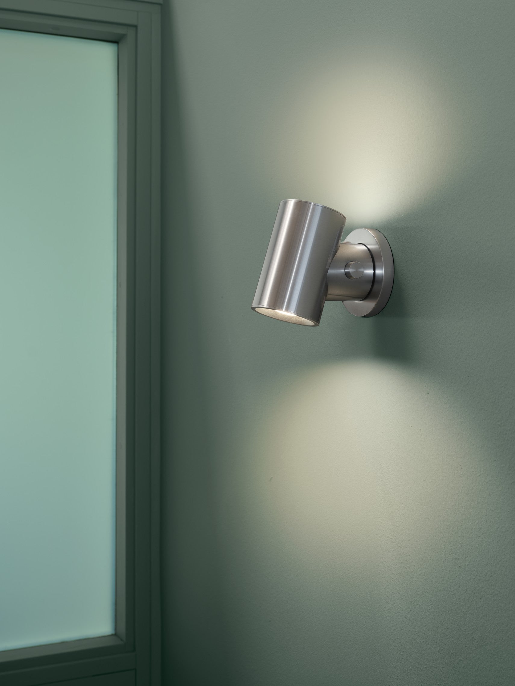 Nástěnná lampa BEAM leštěný hliník