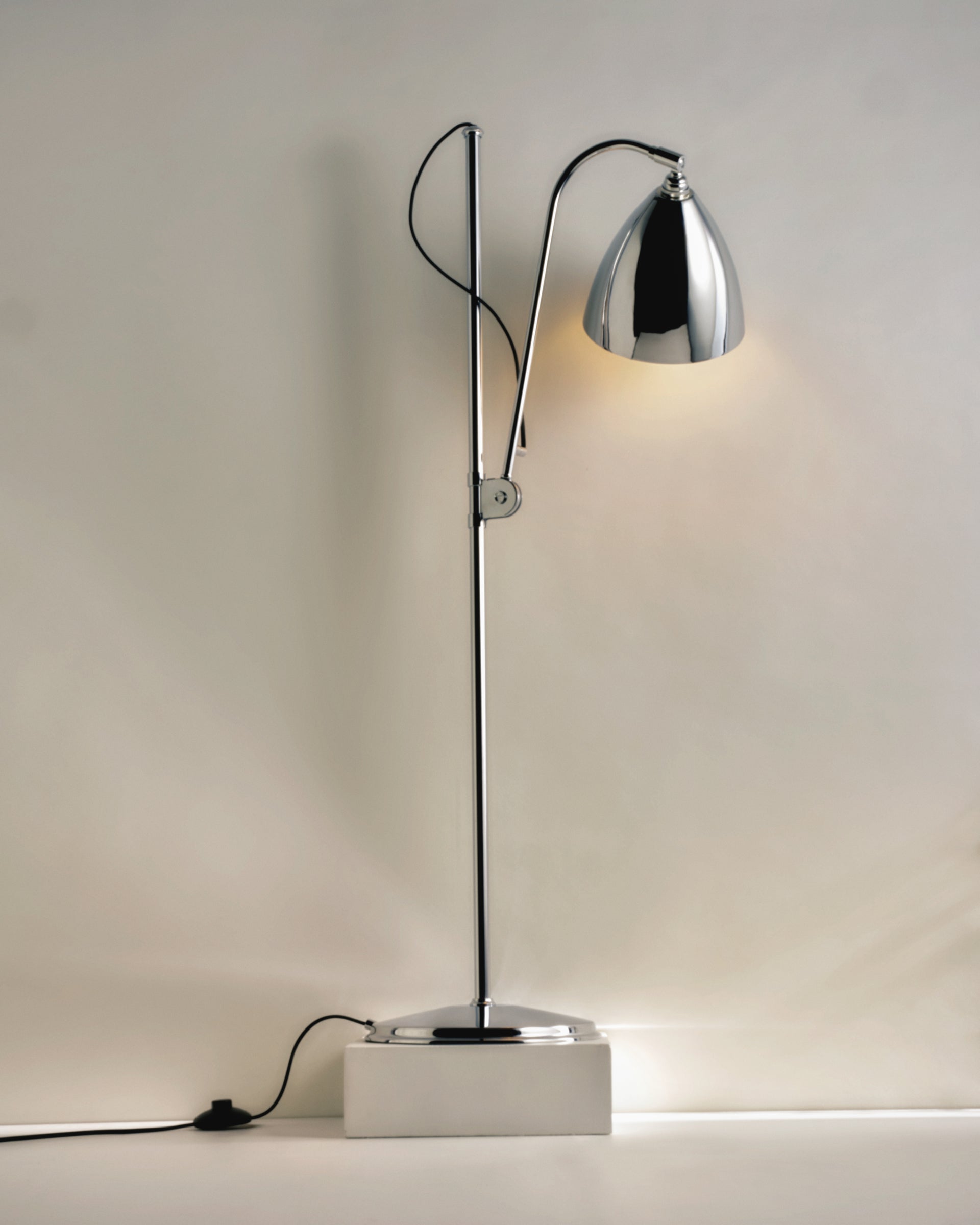 BESTLITE BL3 floor lamp black with white shade