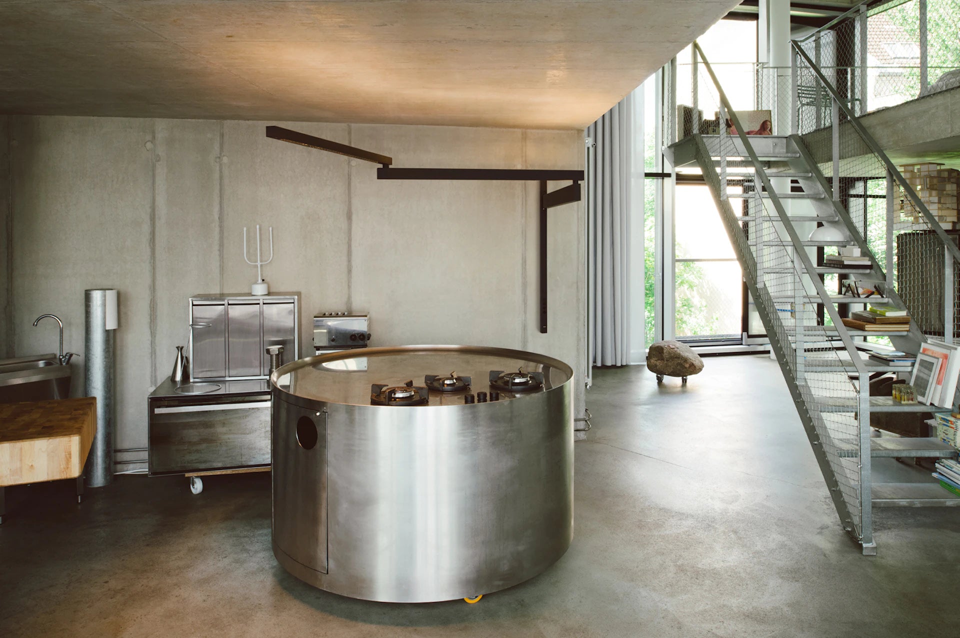 BLACK FLAG wall lamp with arm black