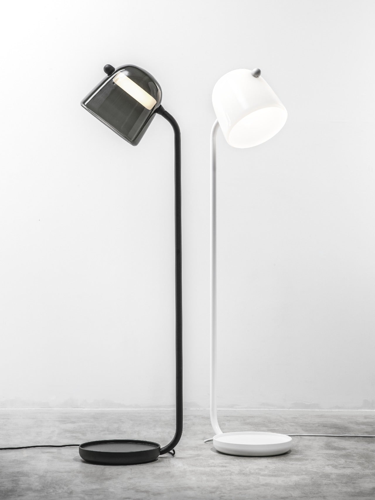 Stojací lampa MONA bílý podstavec