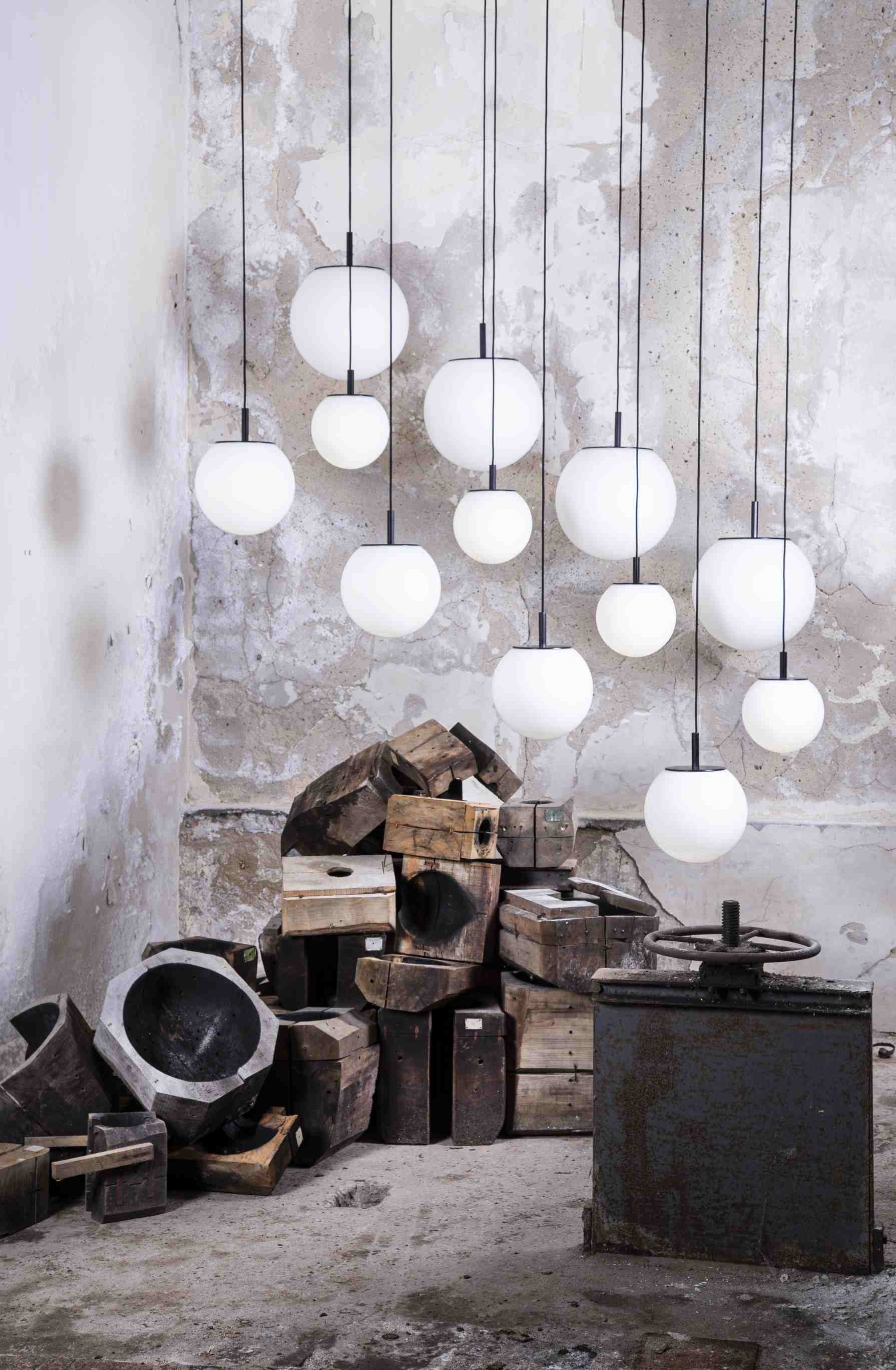 Hanging lamp sphere matte glass