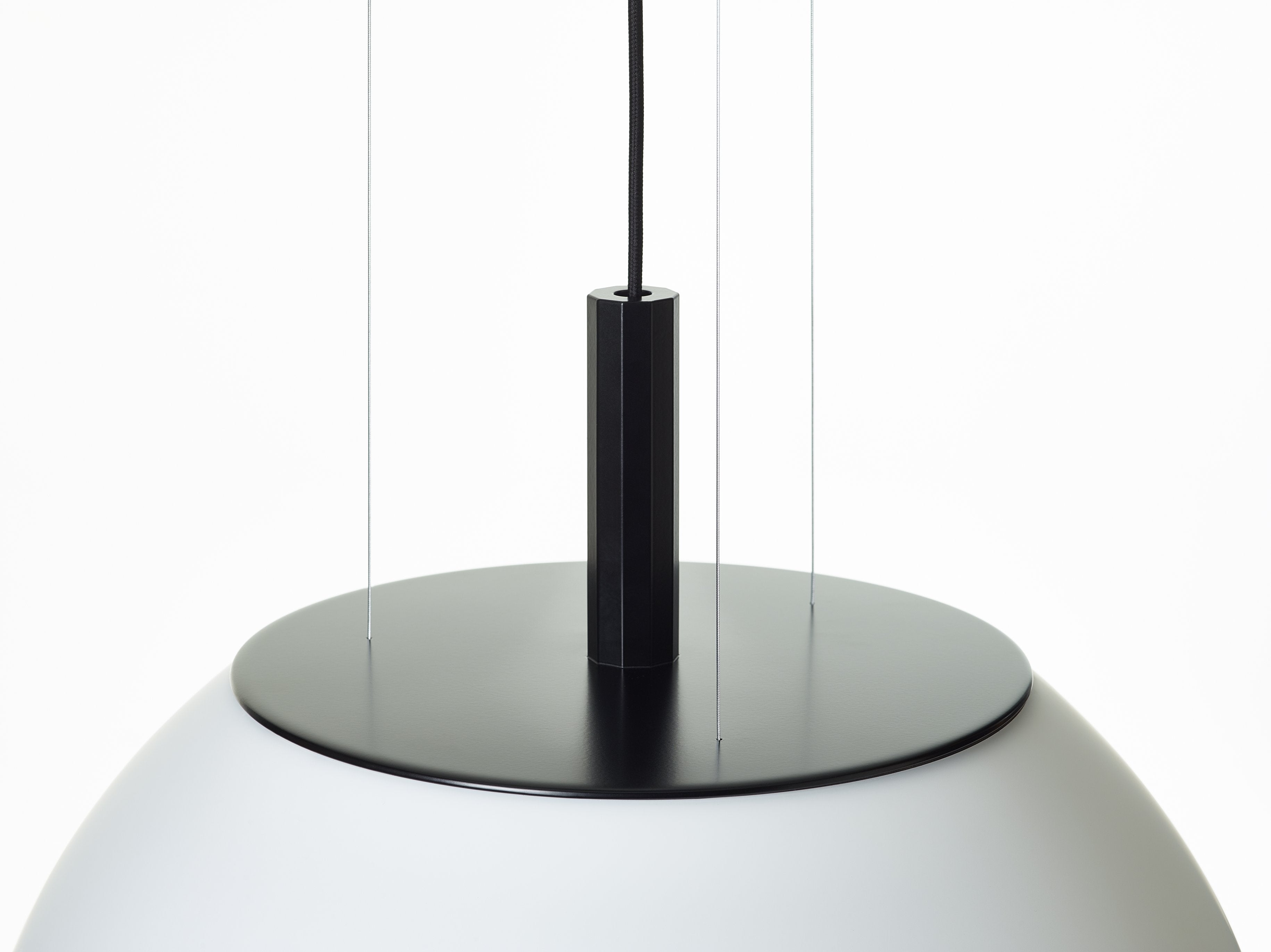 Závěsné svítidlo SFERA OVAL matné sklo