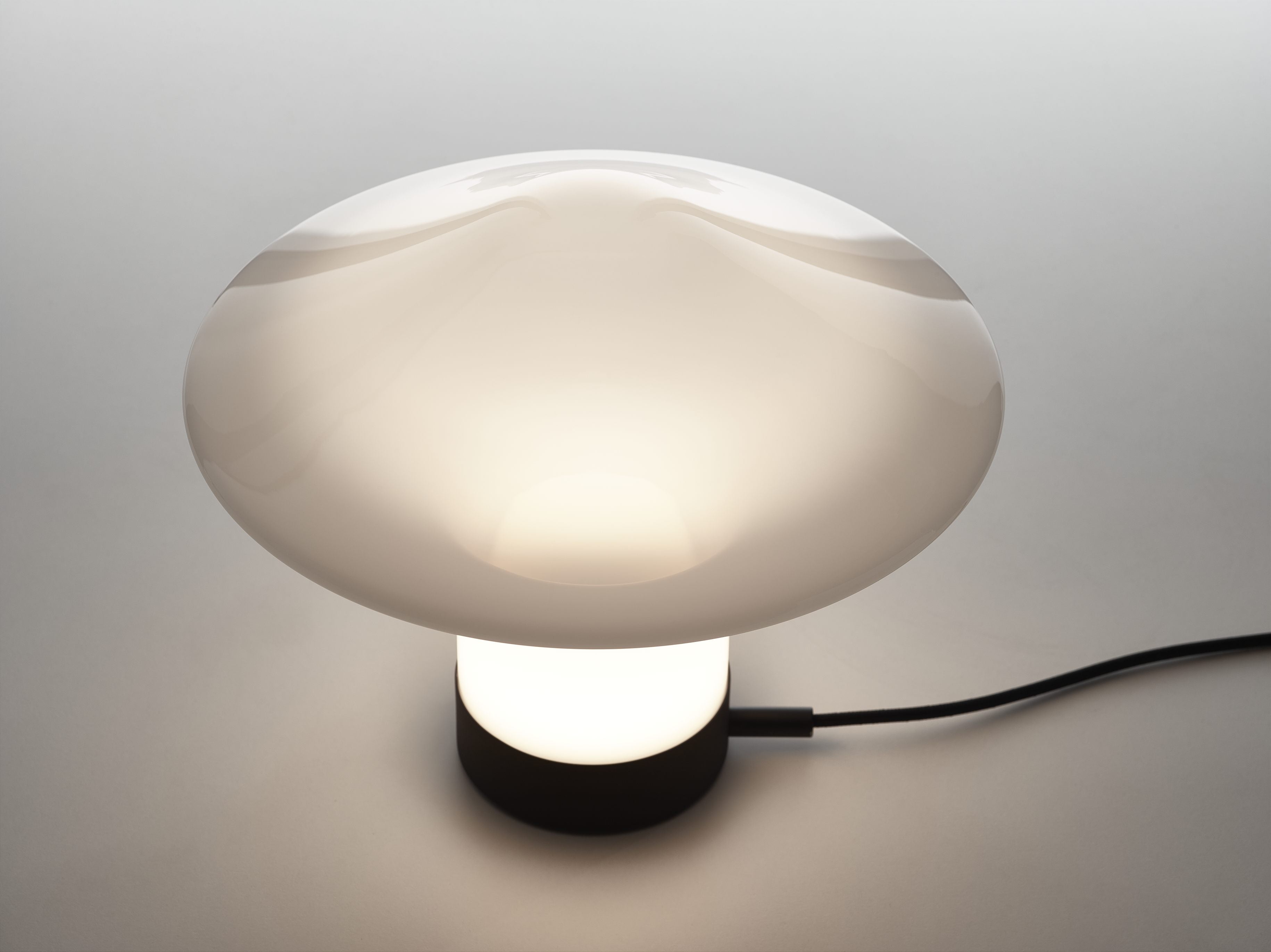 Stolní lampa TROTTOLA sklo foukané