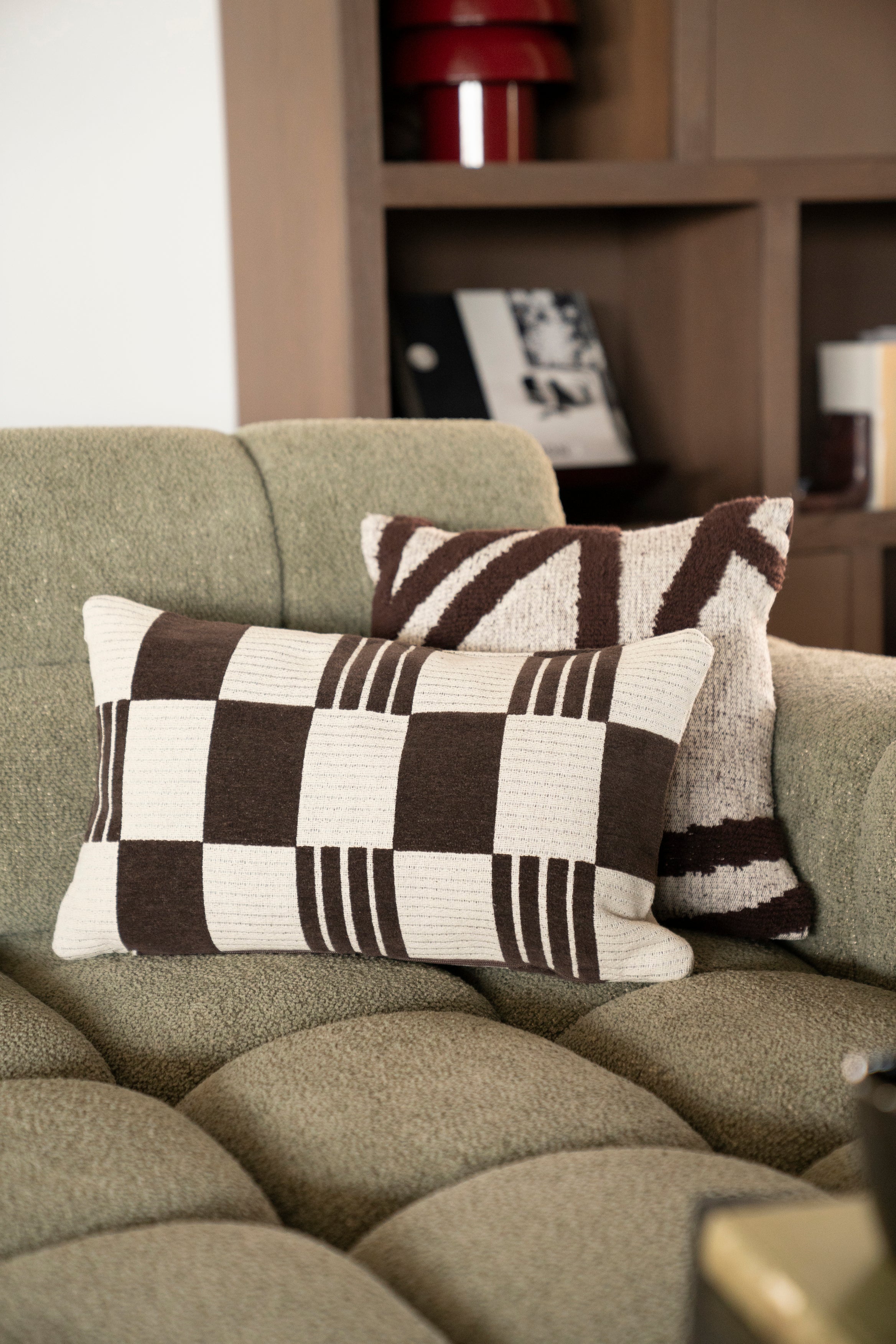 TWIST Pillow brown with beige