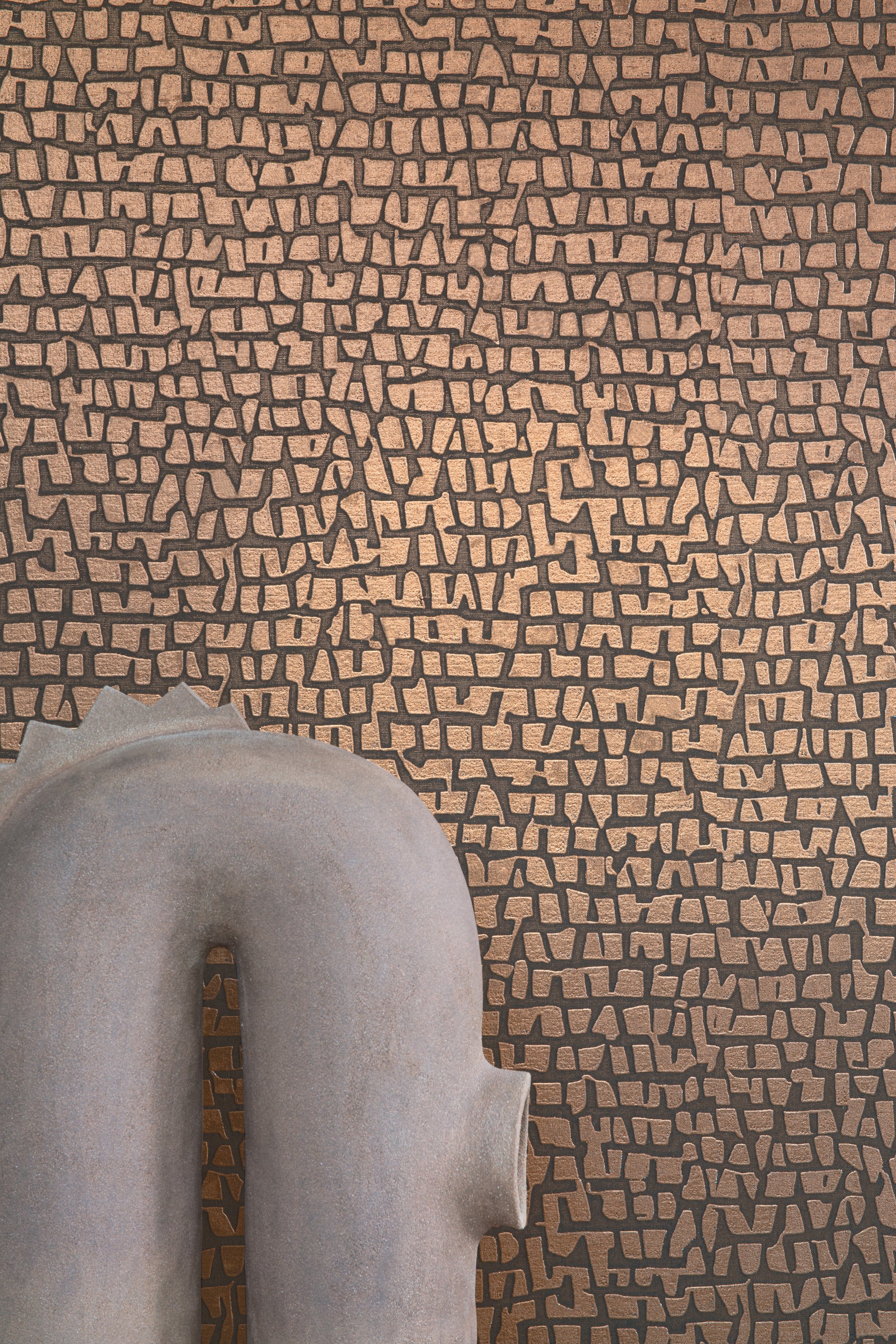 Structural textile wallpaper with abstract pattern SERTI - CRAIE OR sandy with gold