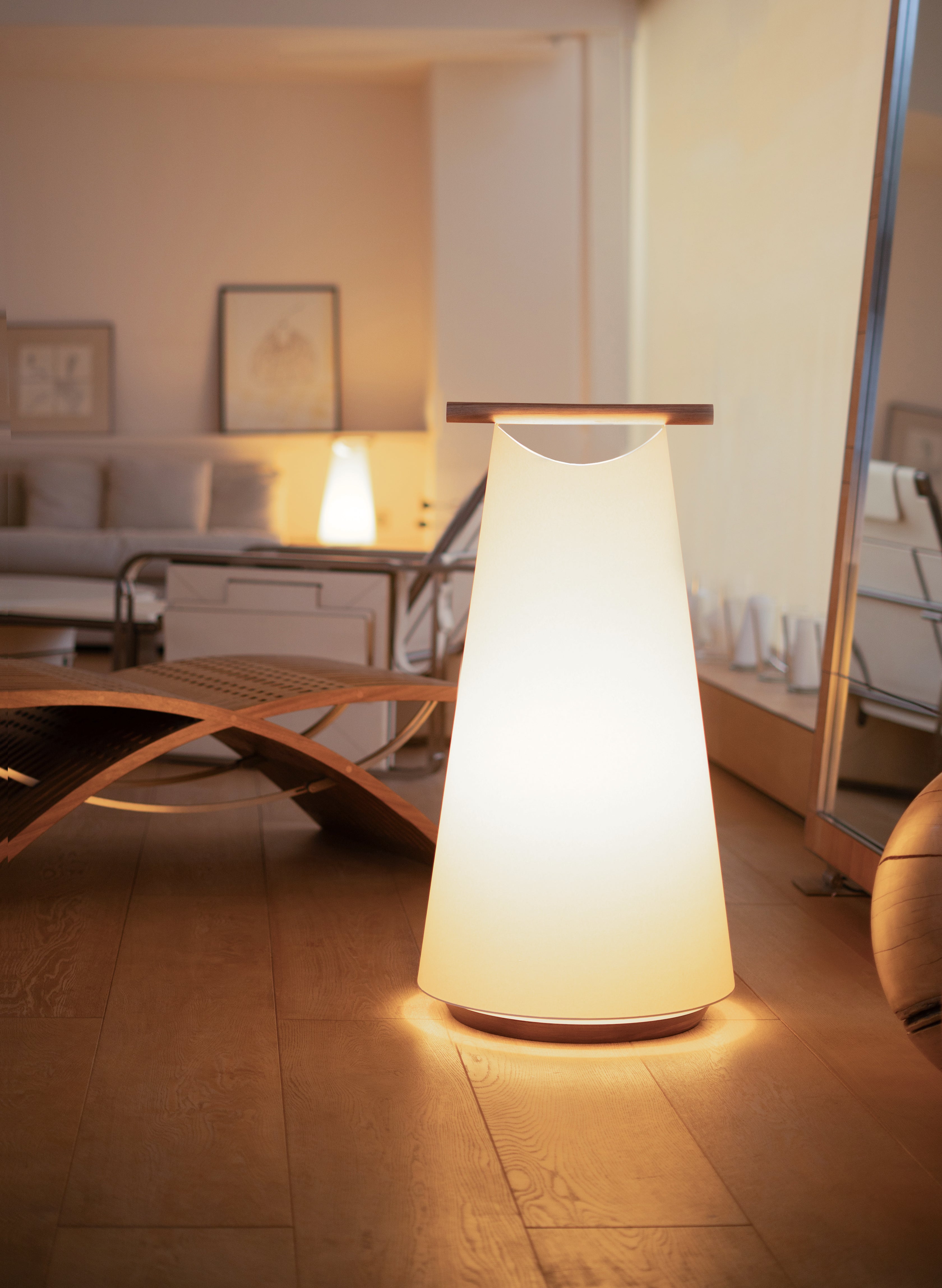 Podlahová lampa CATAY bílá s dubovým dřevem