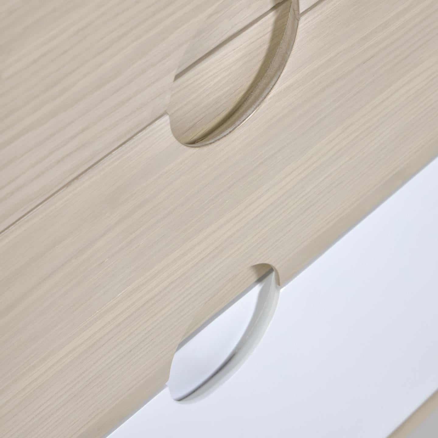 Komoda NUNILA fornir jesionowy La Forma Eye on Design