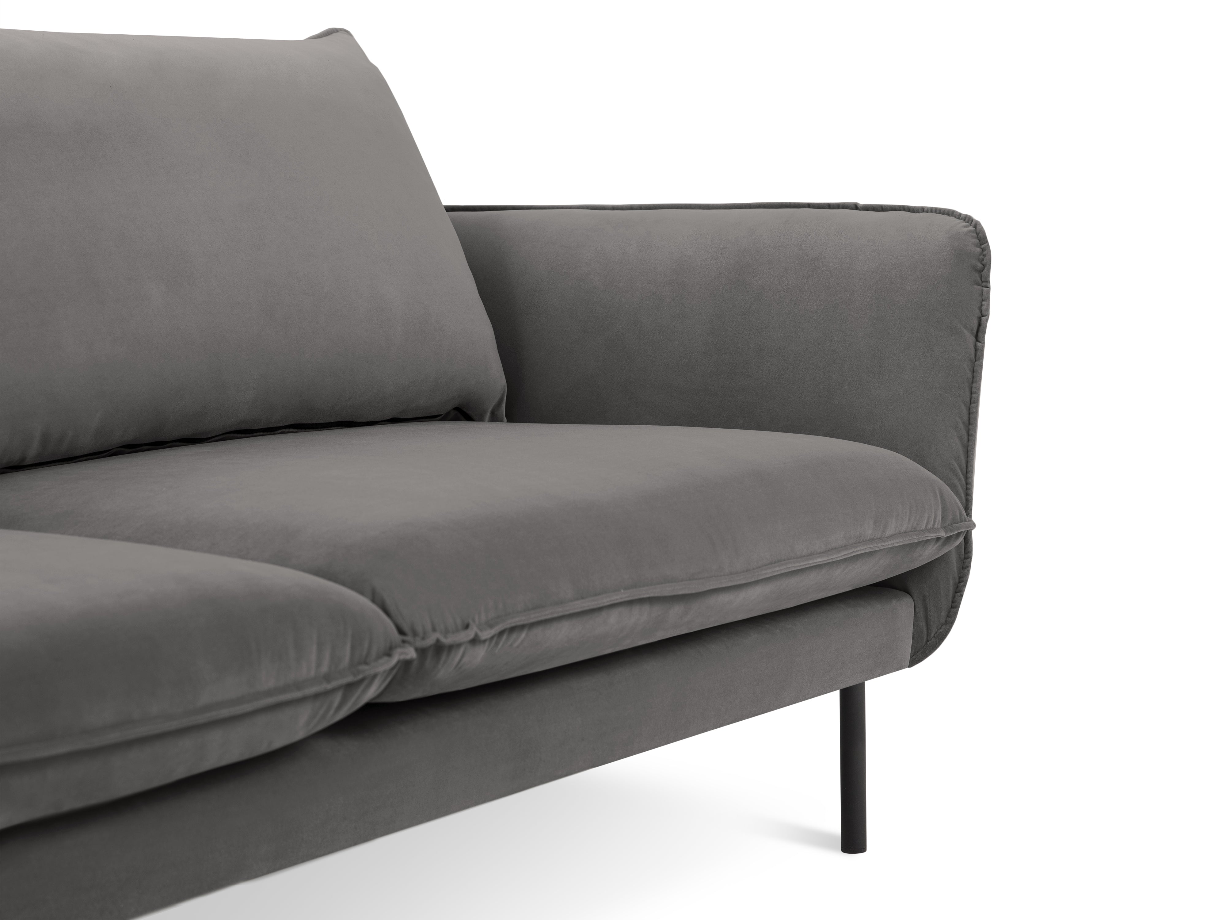Sofa sametová 3-osobová VIENNA světle šedá s černým podstavcem