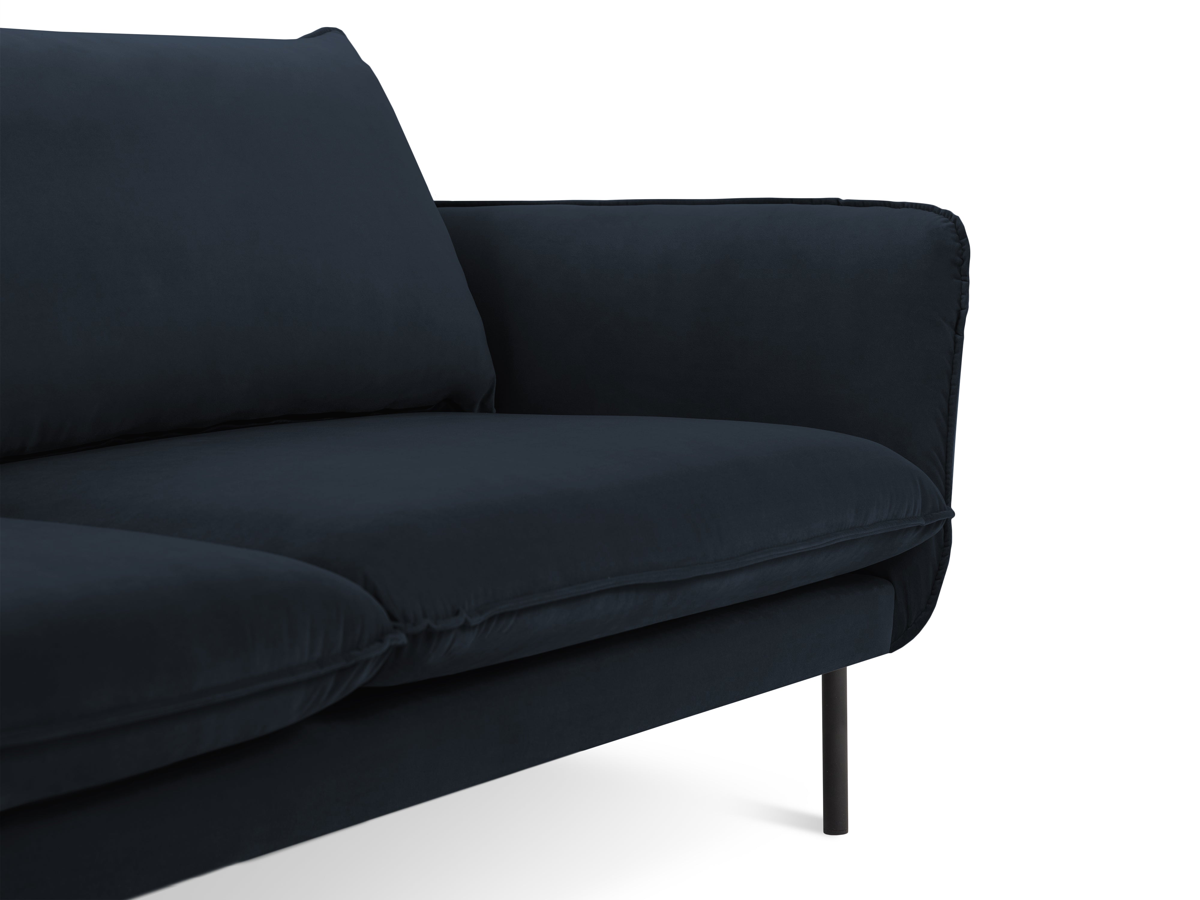 Sofa panoramatická sametová pro 6 osob VIENNA tmavě modrá s černým podstavcem