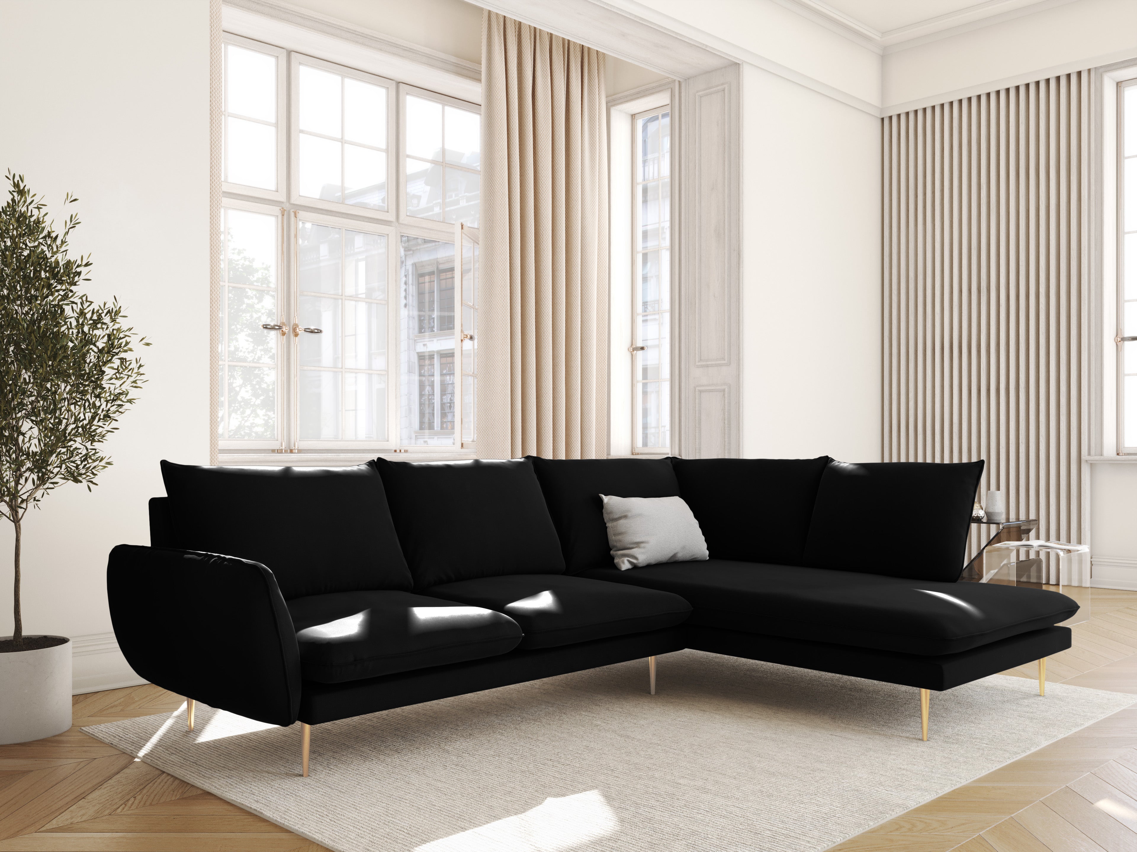 Sofa panoramatická sametová pro 6 osob VIENNA černá se zlatým podstavcem