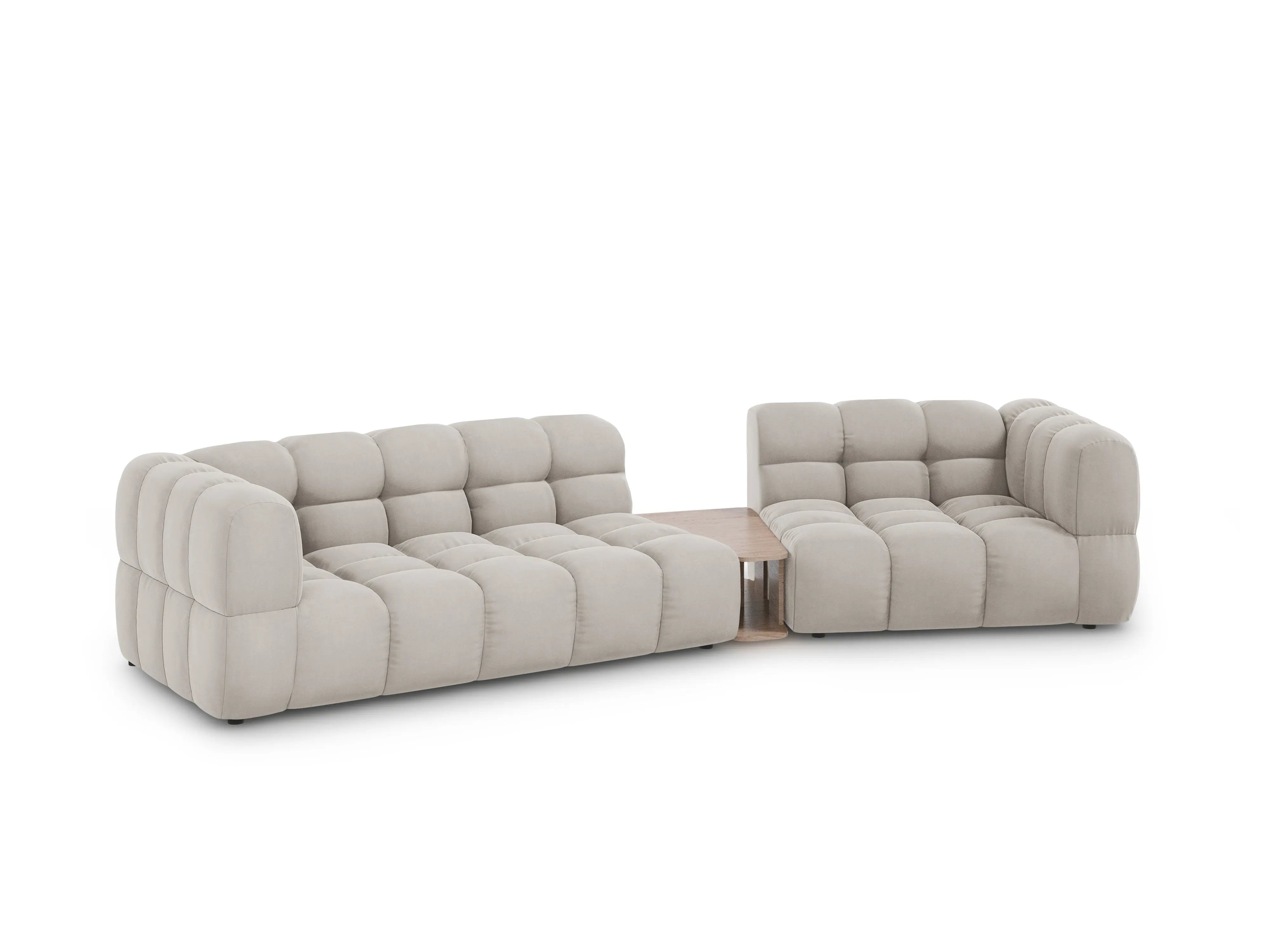 Sofa aksamitna prawostronna 3-osobowa zaokrąglona ze stolikiem SKY jasnobeżowy – Cosmopolitan Design