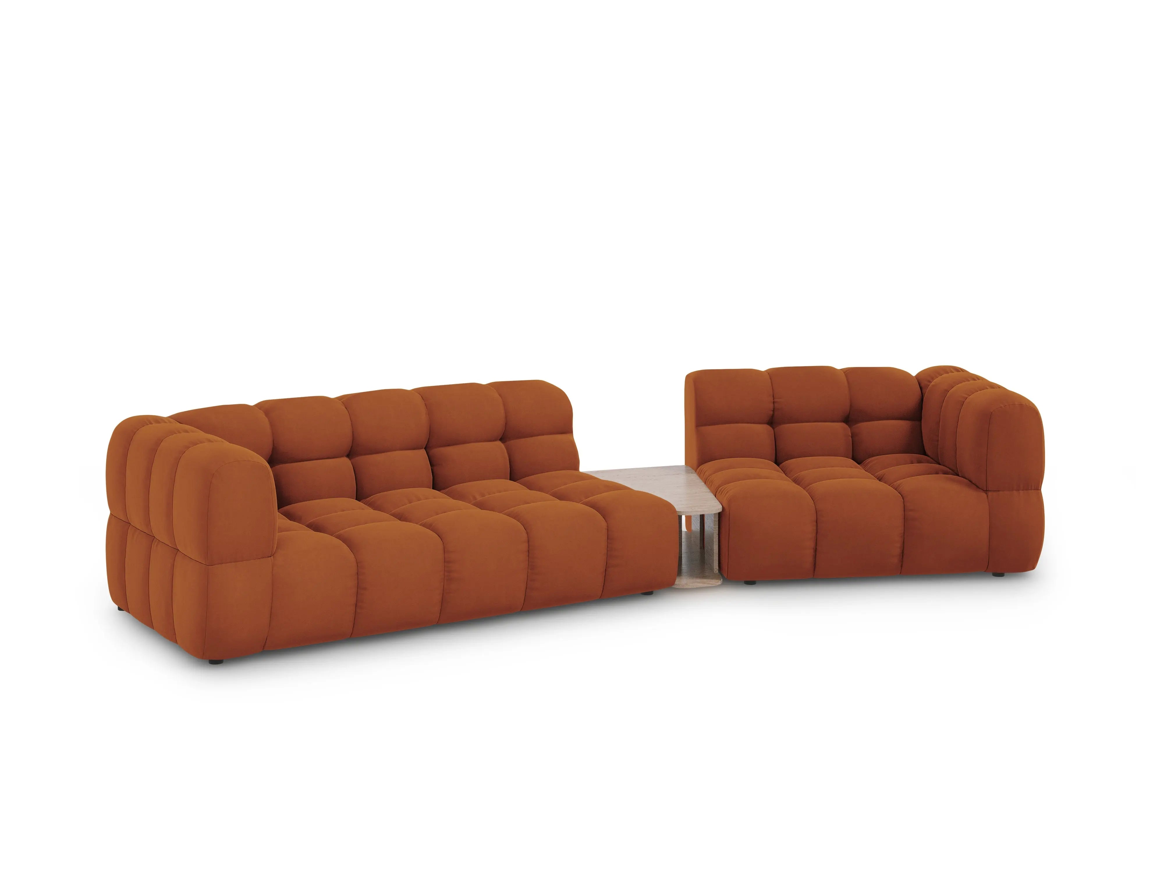 Sofa aksamitna prawostronna 3-osobowa zaokrąglona ze stolikiem SKY terracotta – Cosmopolitan Design
