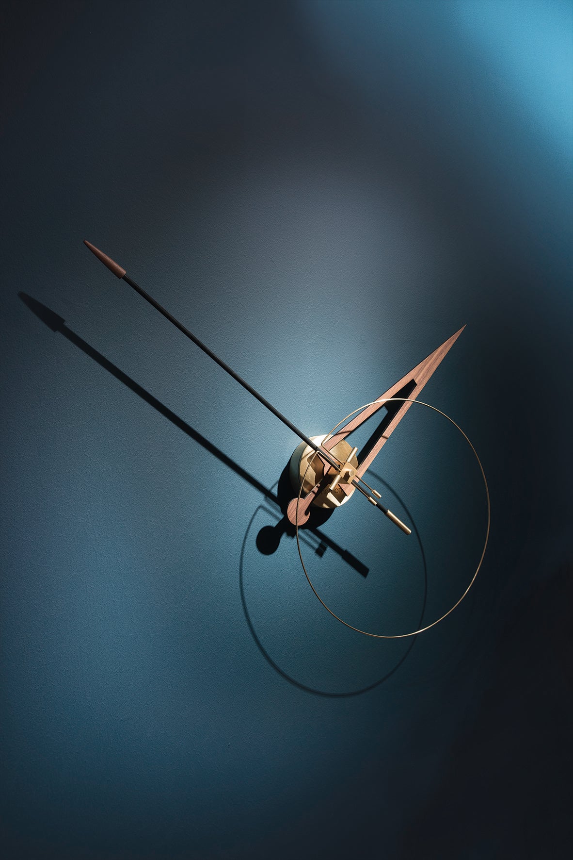 Wall Clock CRIS Walnut Wood with Brass Finish