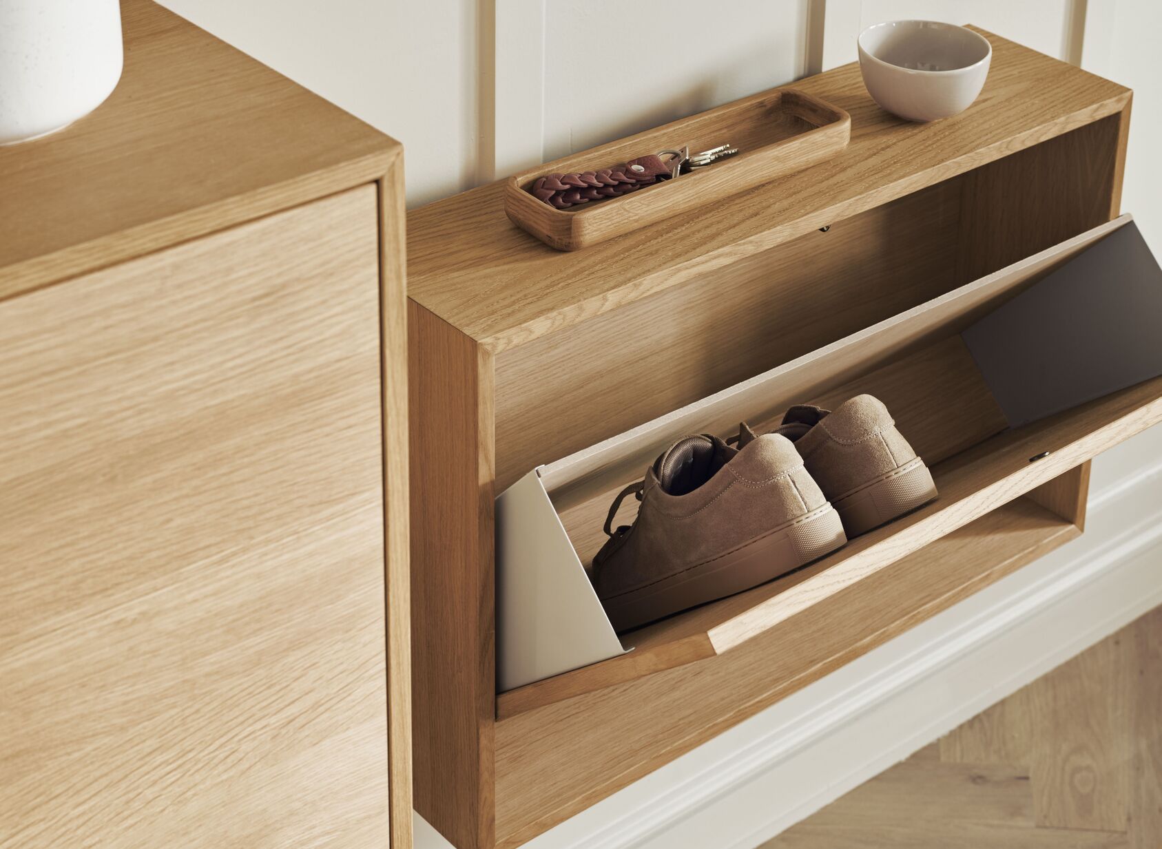 Skříňka na boty CASE bílý dubový dýha
