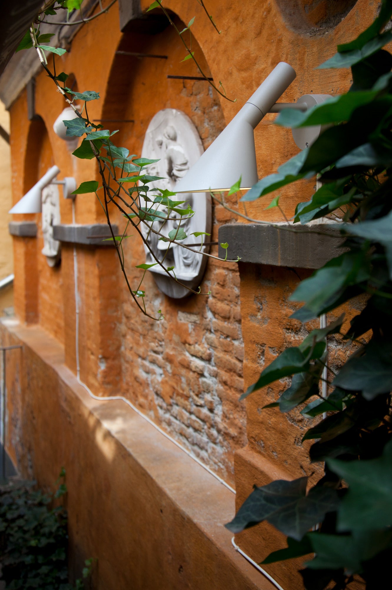 Venkovní nástěnná lampa AJ 50 bílá