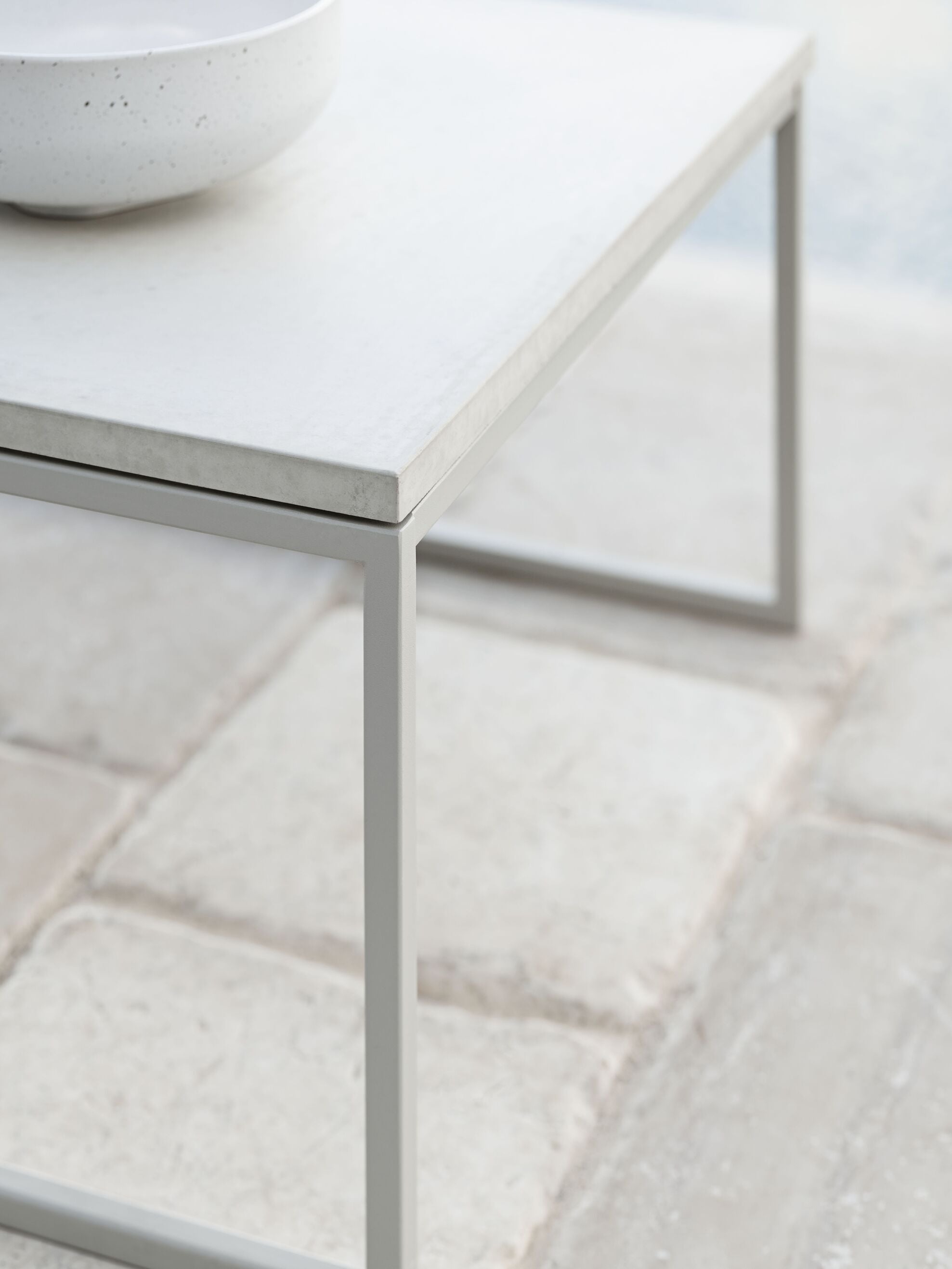 Zahradní konferenční stolek COMO šedý beton se šedým podstavcem