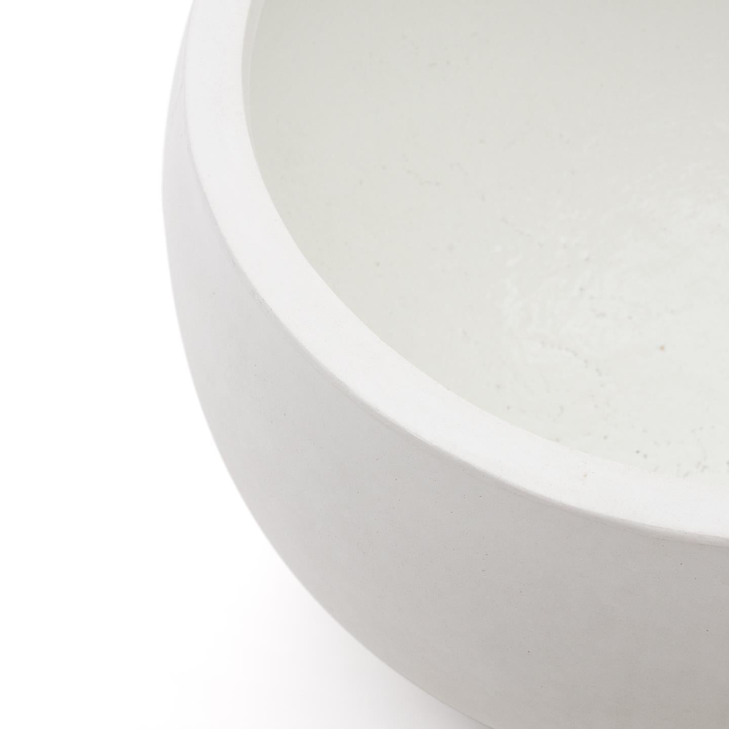 Doniczka GRAU biały cement La Forma Eye on Design