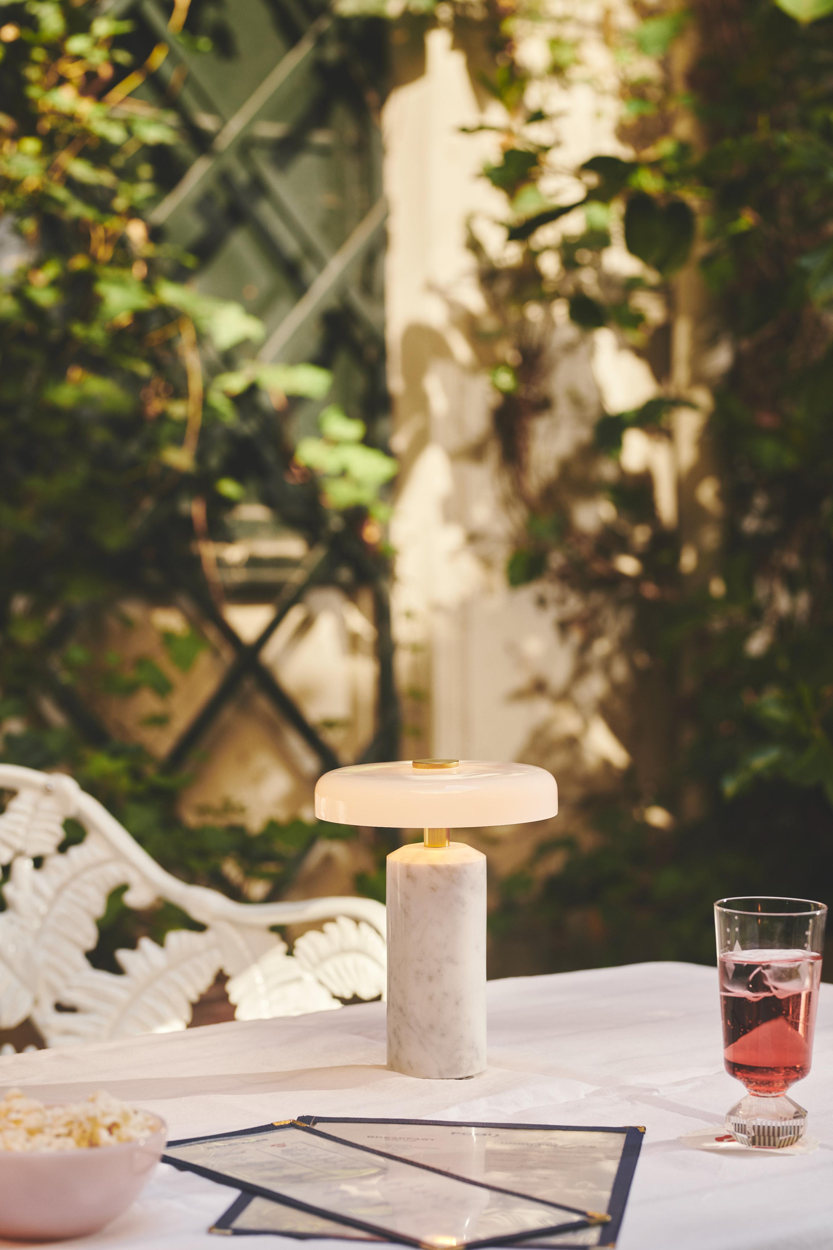 Portable lamp TRIP white marble with milky white glass