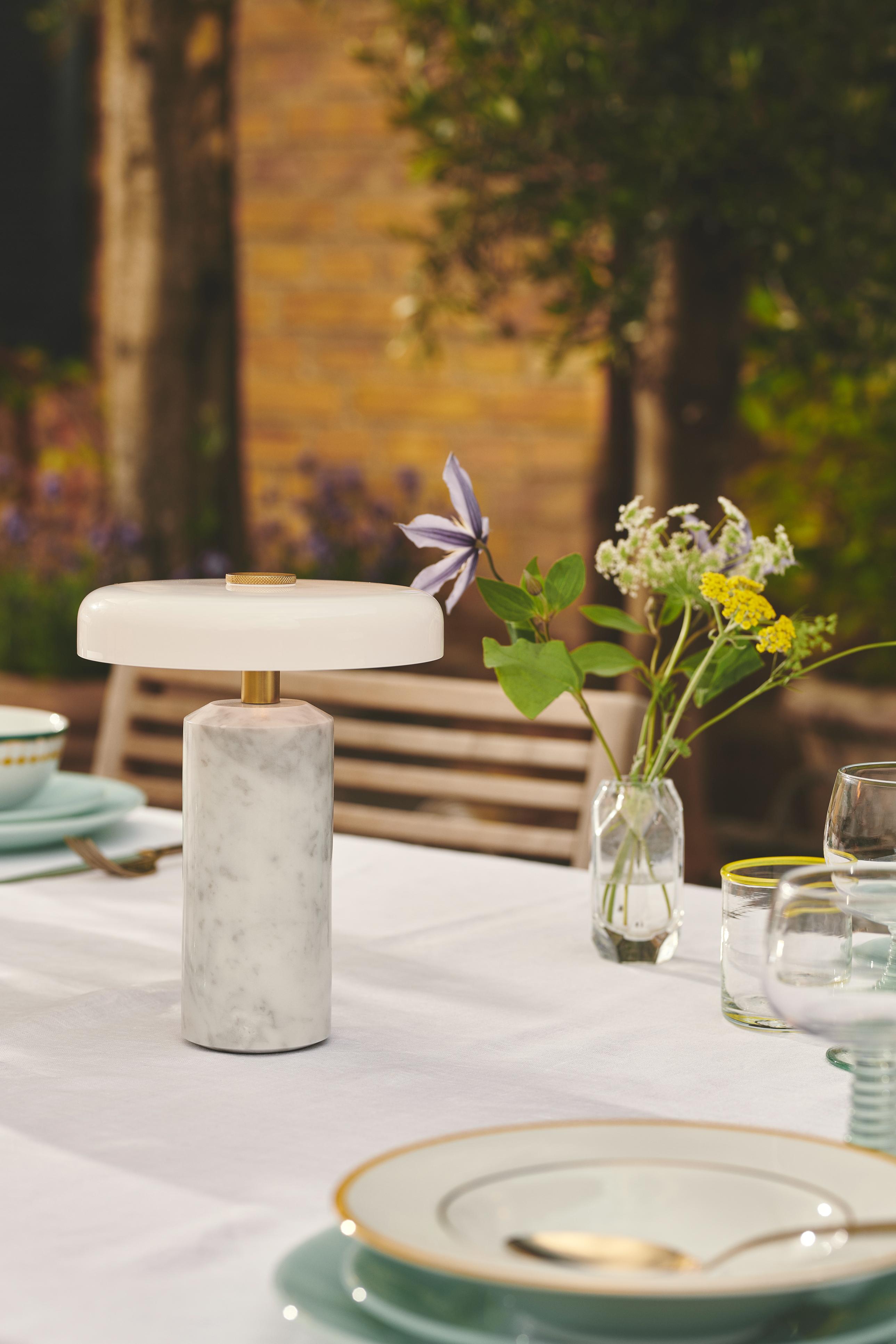 Portable lamp TRIP white marble with milky white glass