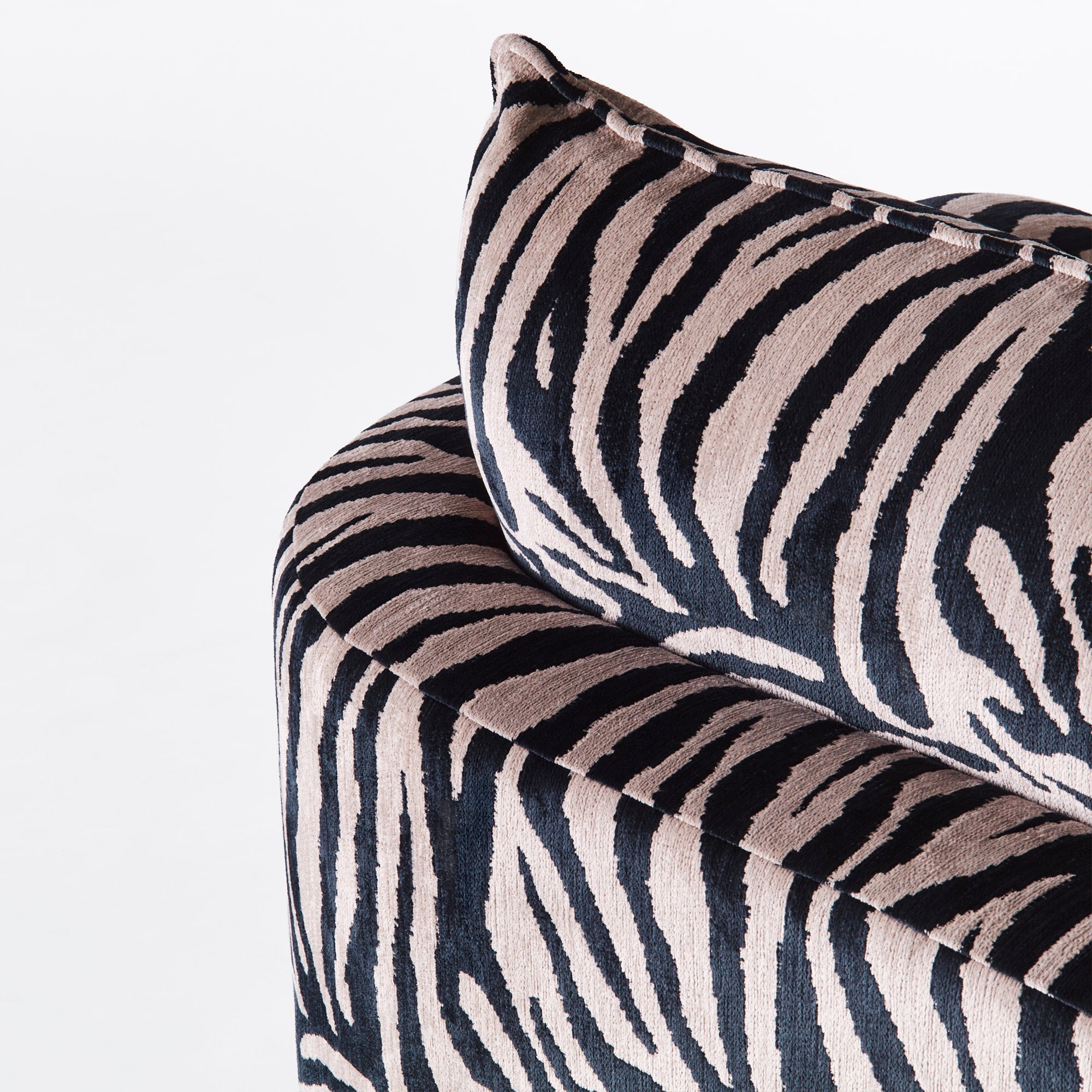 Křeslo MILES LOVESEAT zebra