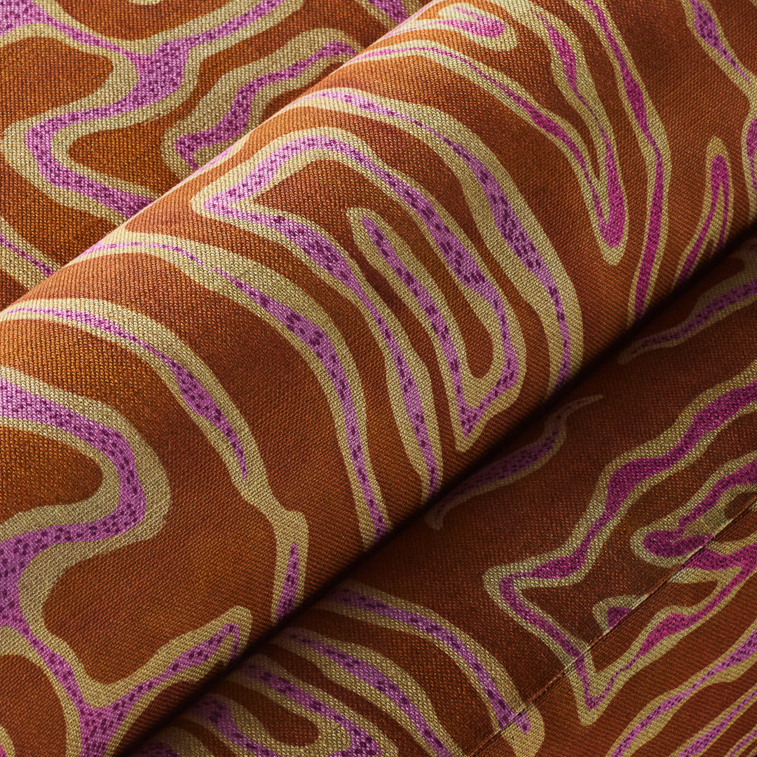 Ležanka v oranžové s růžovo-bežovým vzorem