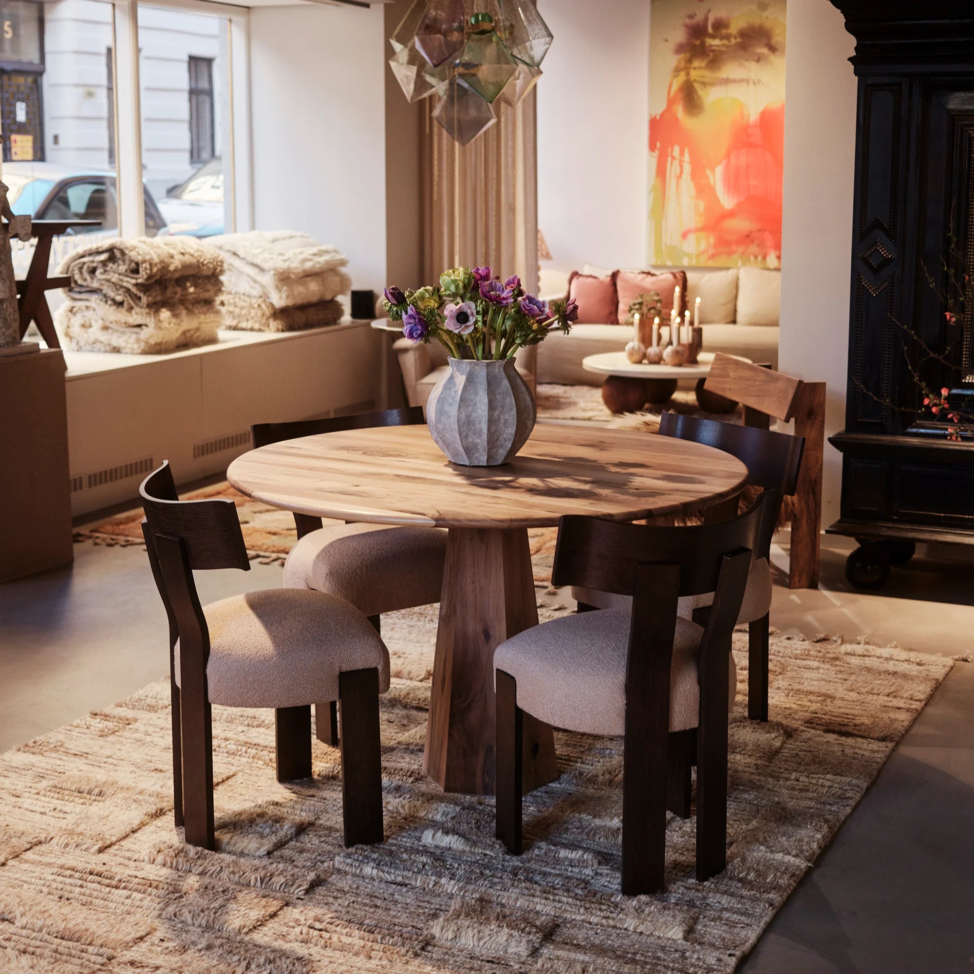 Round HEXAGON Table in Oak Wood