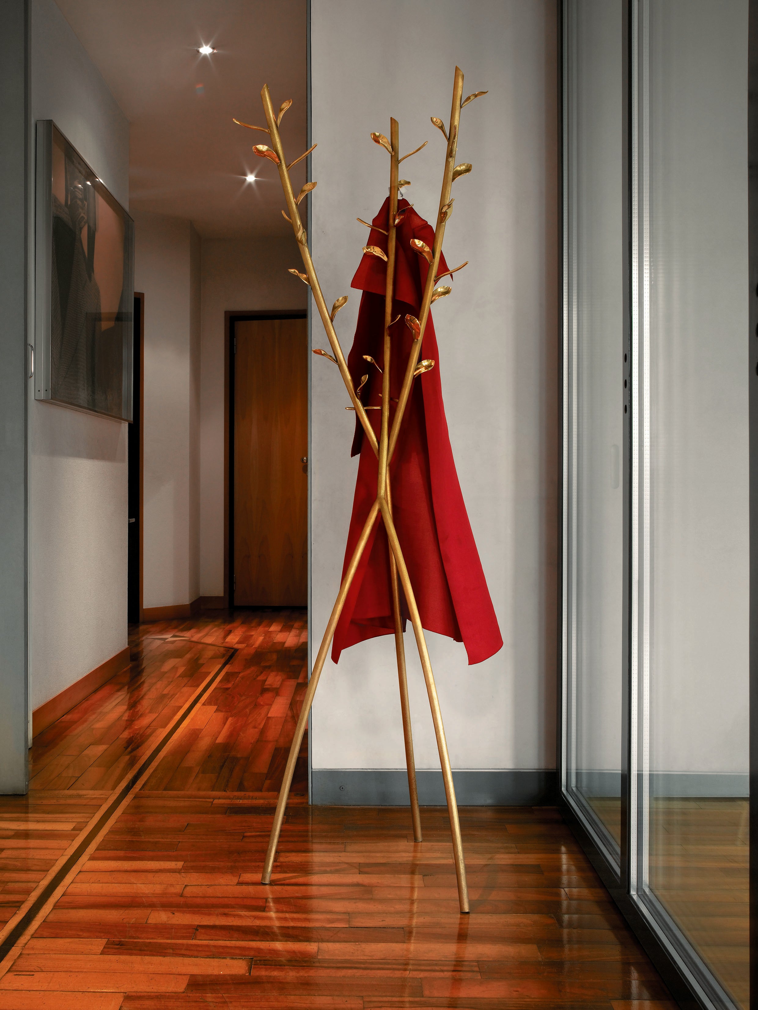 Stojanový věšák ACATE mosaz