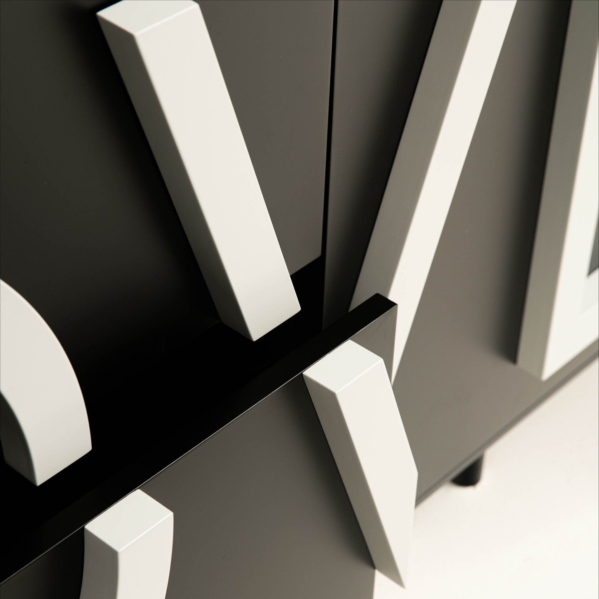 Komoda LÁSKA černá