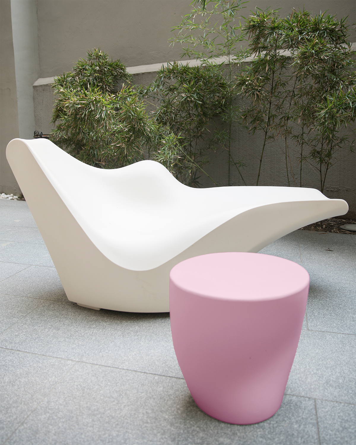 TOKYO POP Black Lounger