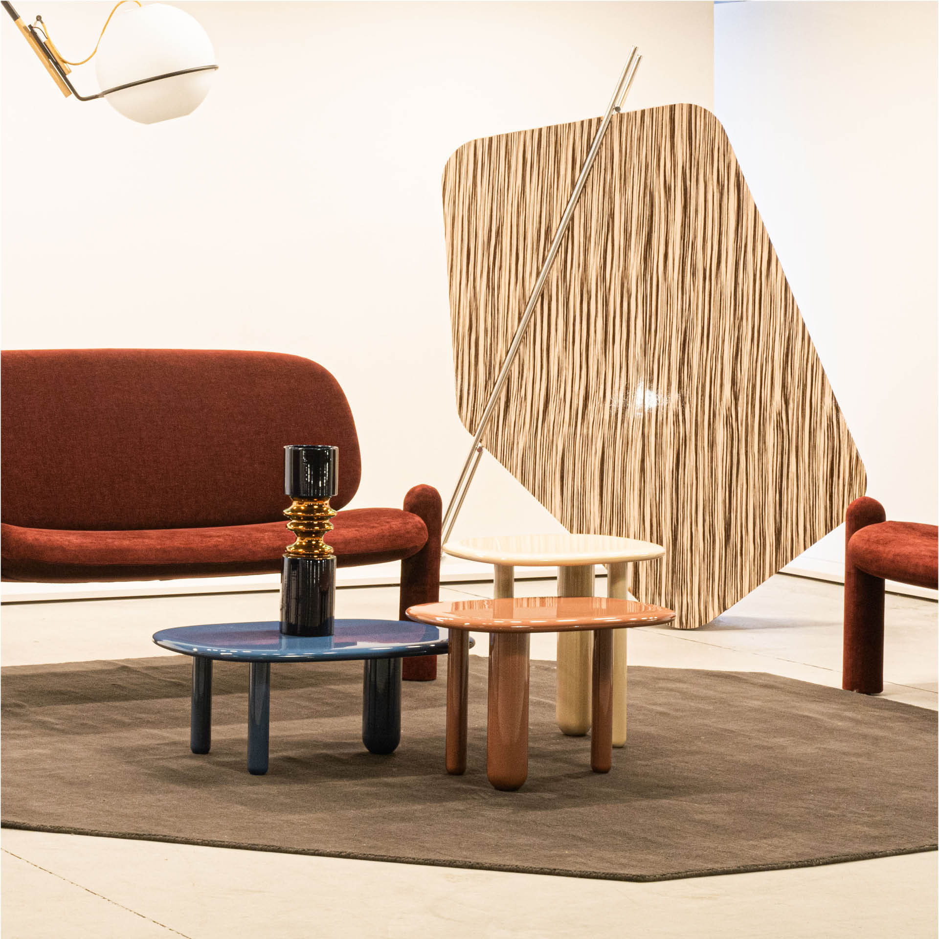 Brown tottori coffee table