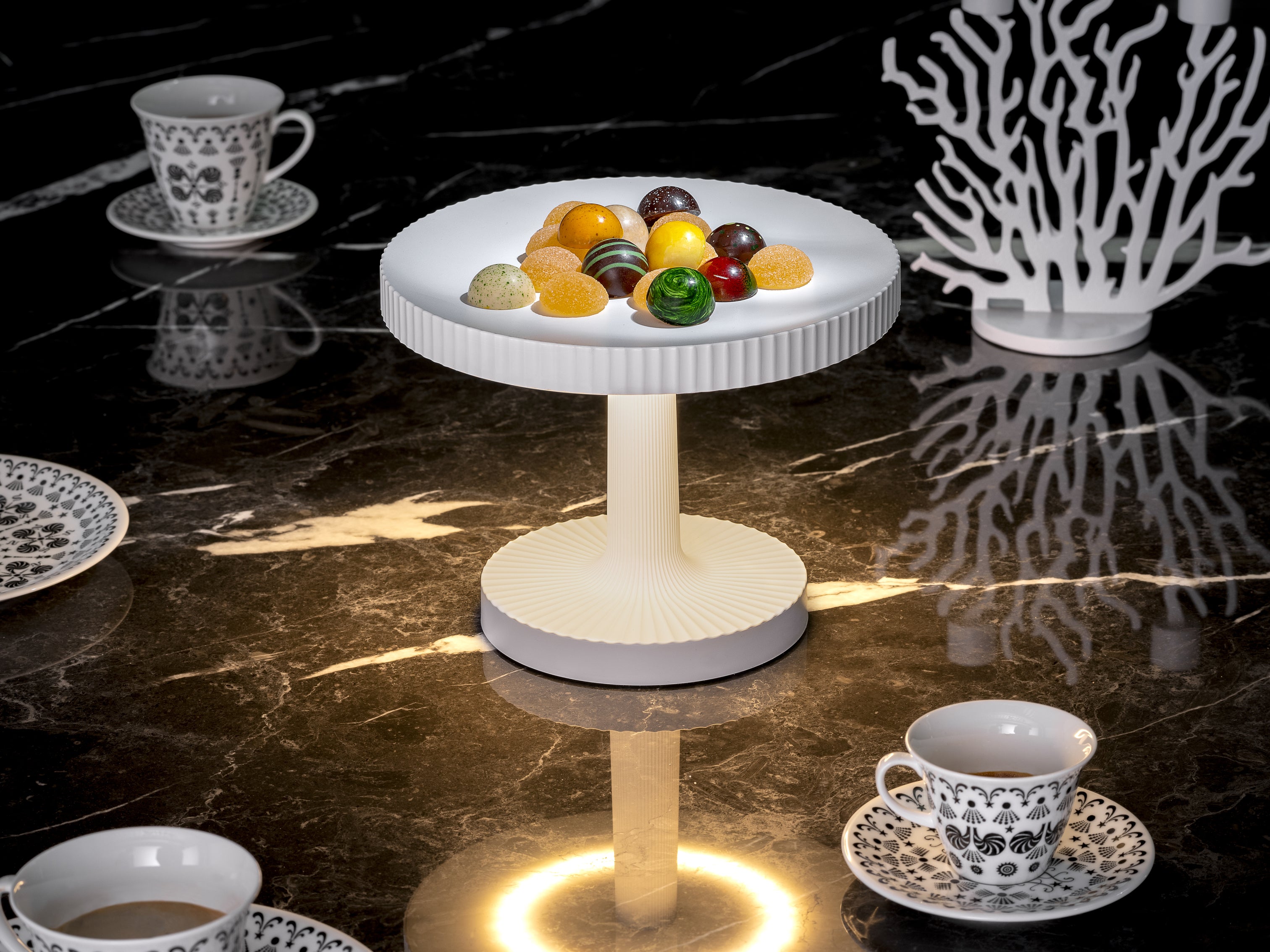 Welcome portable lamp black