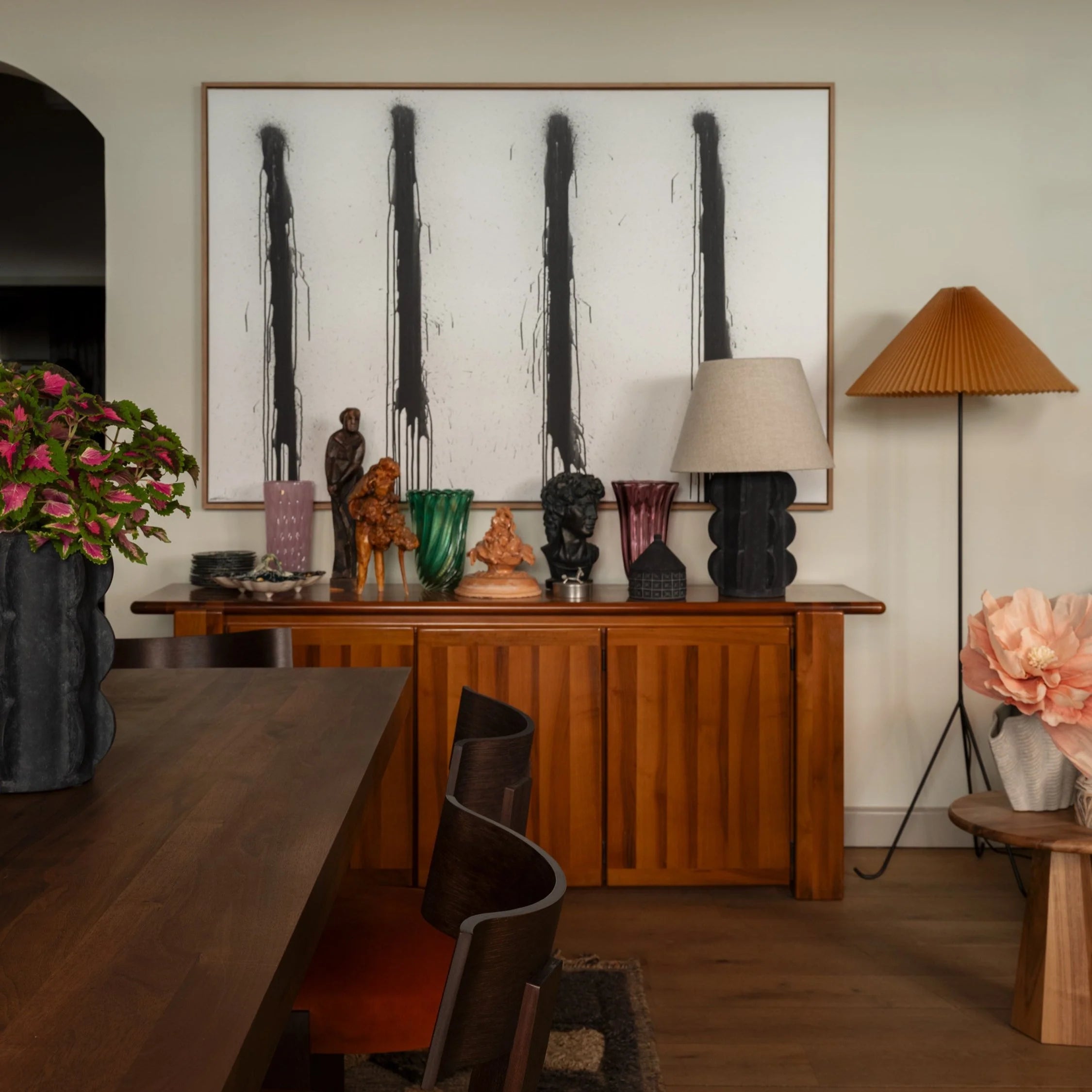 GERALDINE ochre floor lamp with black base