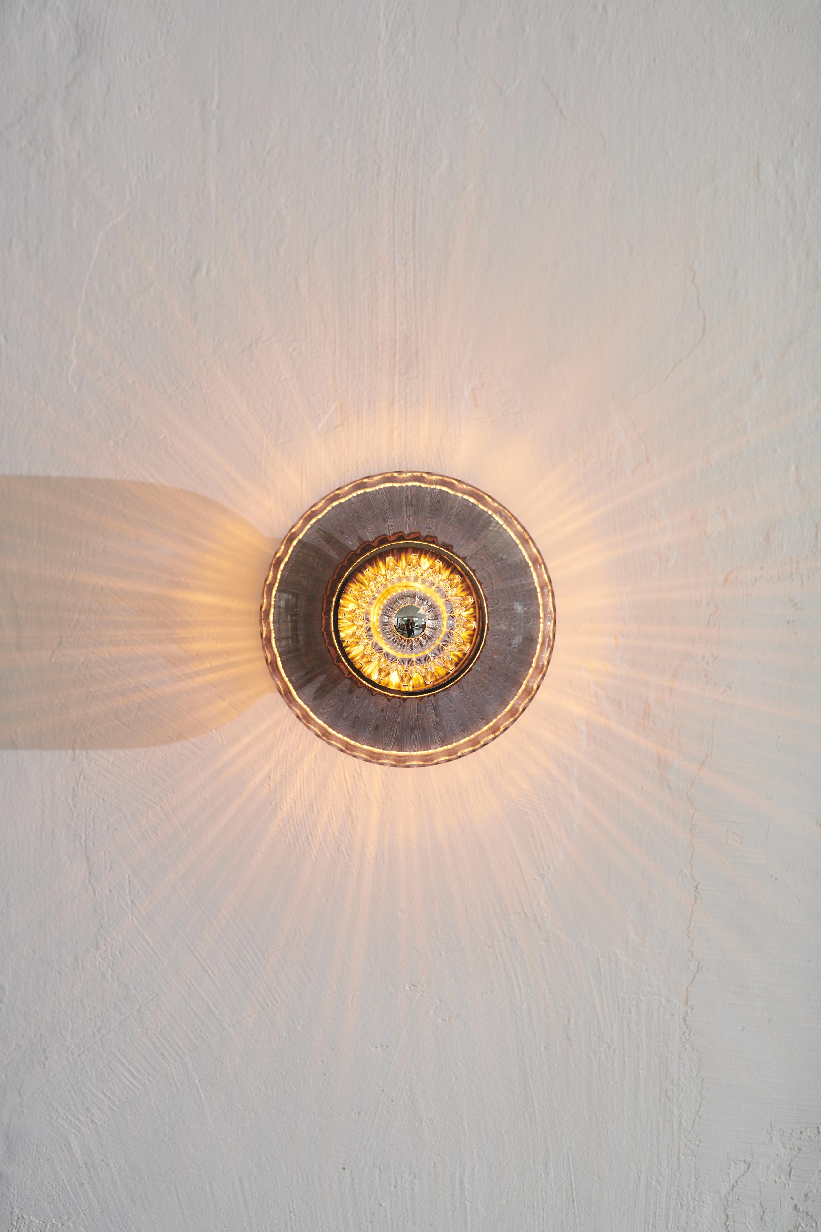 Nástěnné svítidlo NOVÁ VLNA OPTIC kouřové sklo