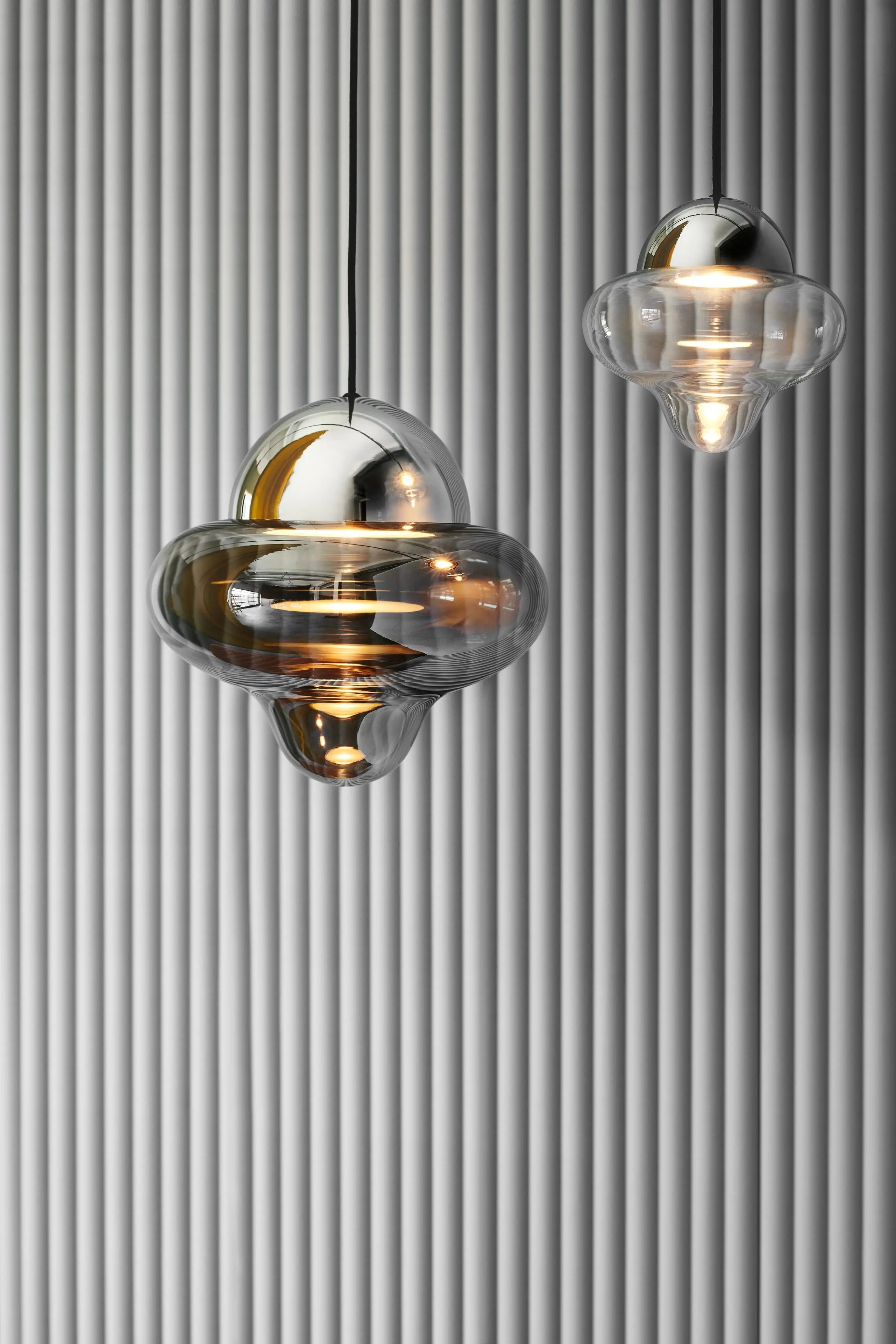 Lampa wisząca NUTTY szkło transparentne ze srebrnym wykończeniem – metal