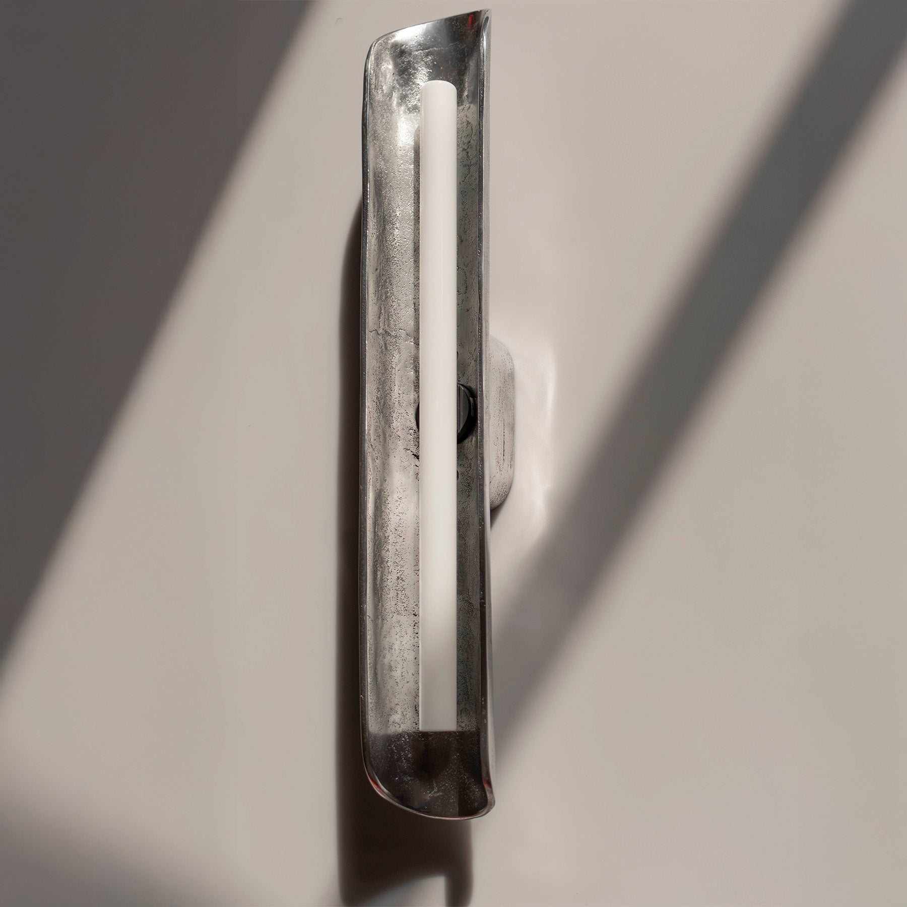 Kinkiet podłużny NURT aluminium