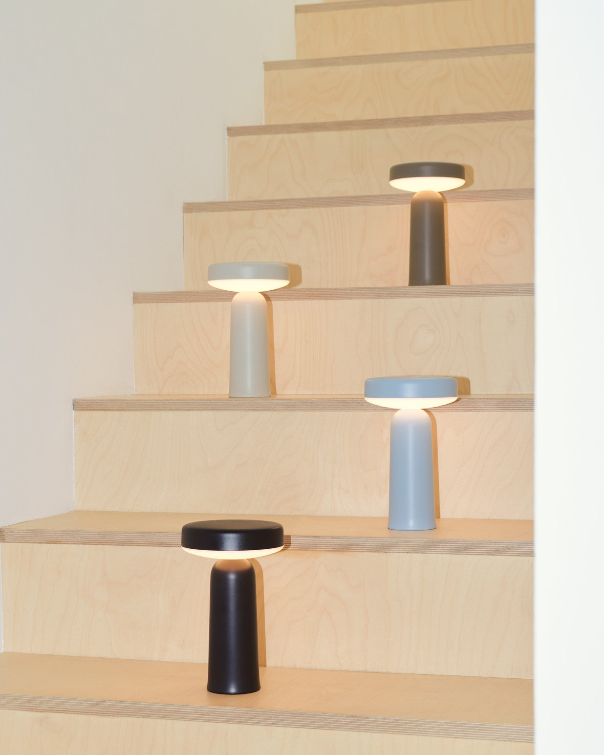 Přenosná venkovní lampa EASE taupe